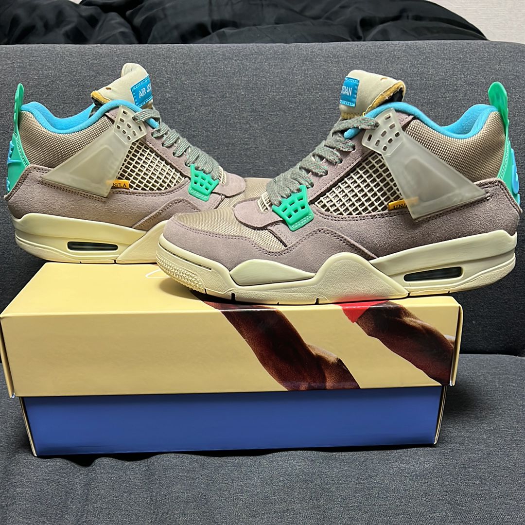 UNION × NIKE AIR JORDAN 4 SP "TAUPE HAZE"