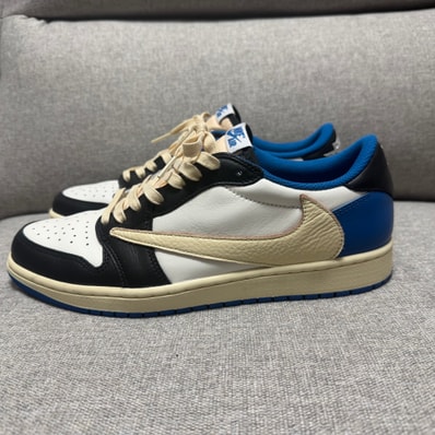 Travis Scott × fragment design × Nike Air Jordan 1 Low OG SP "Military Blue"