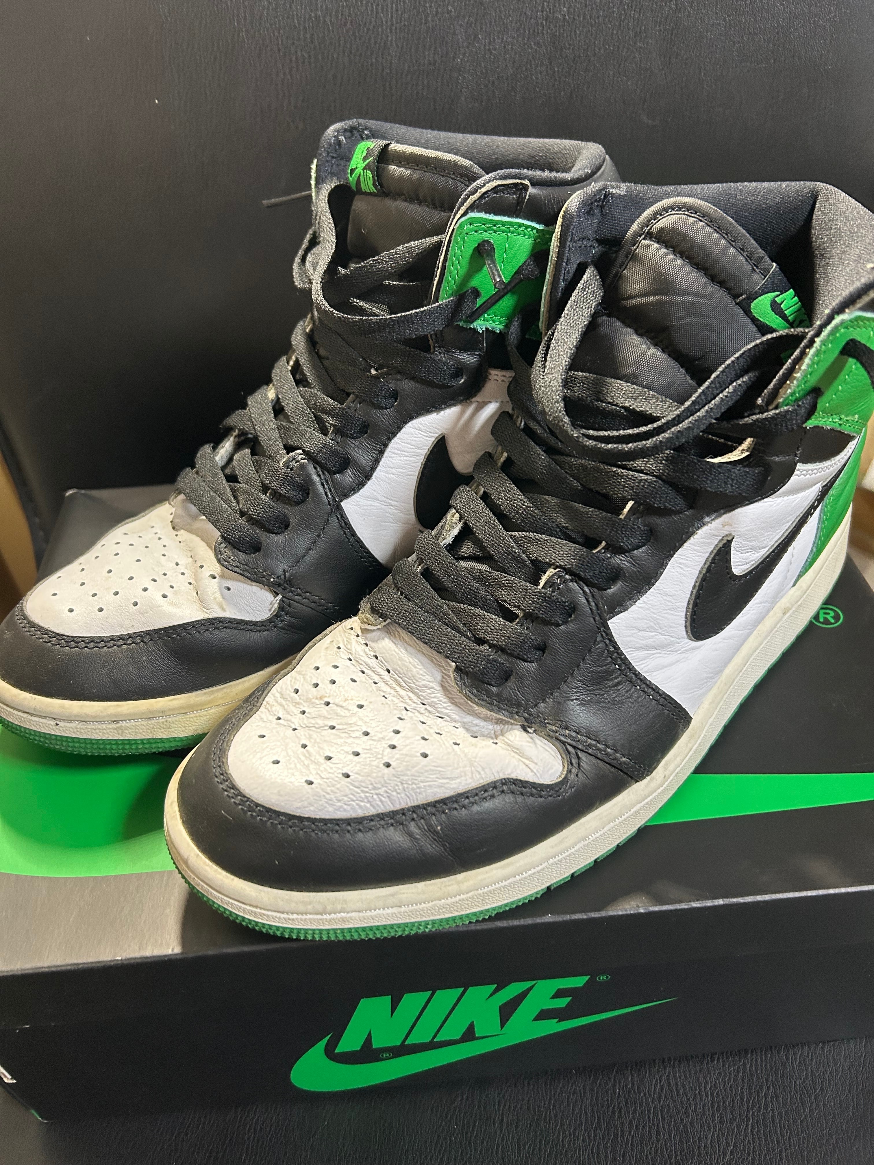 Nike Air Jordan 1 Retro High OG "Celtics/Black and Lucky Green" (2023)