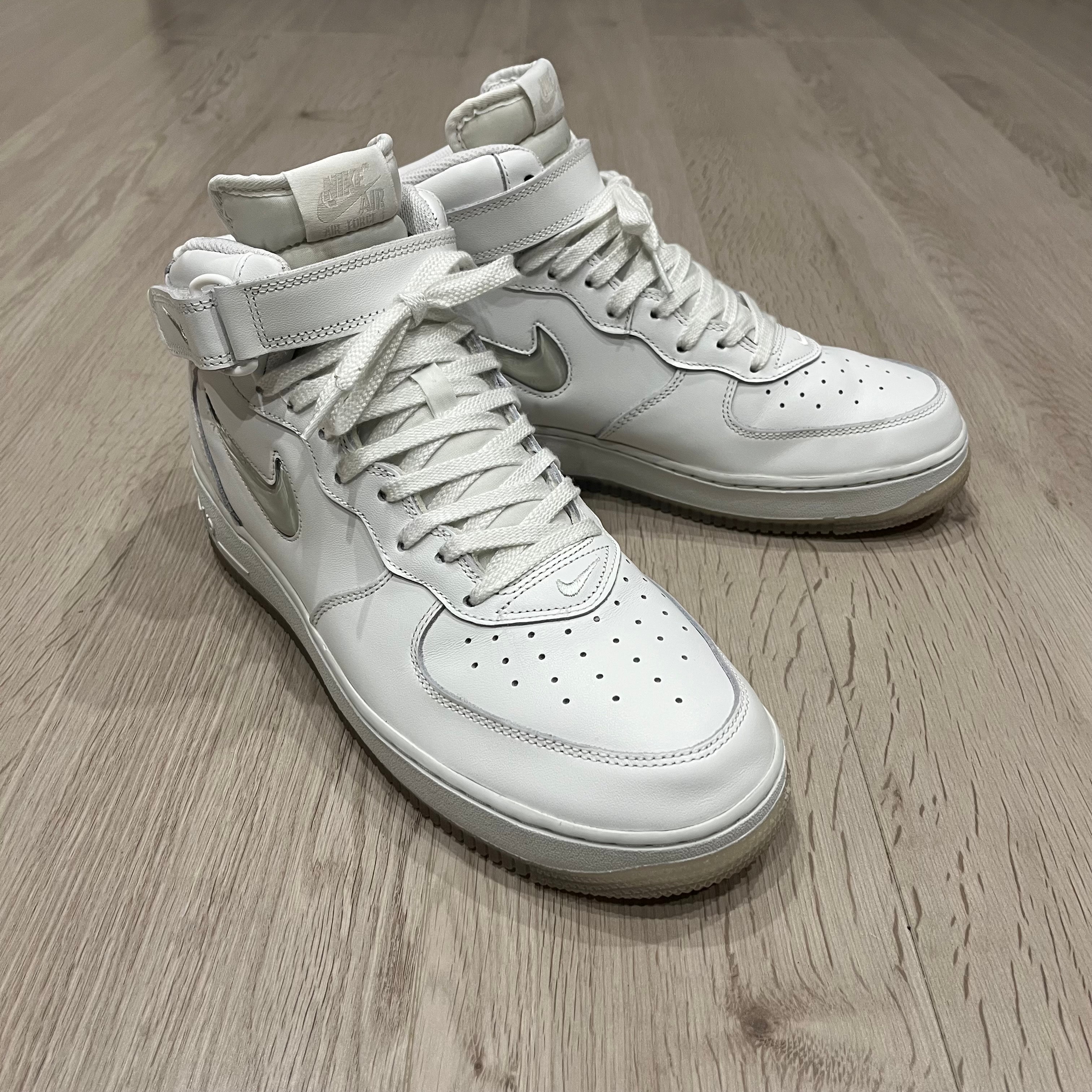 ナイキ エアフォース1 ミッド '07 カラー オブ ザ マンス "ホワイトジュエル"