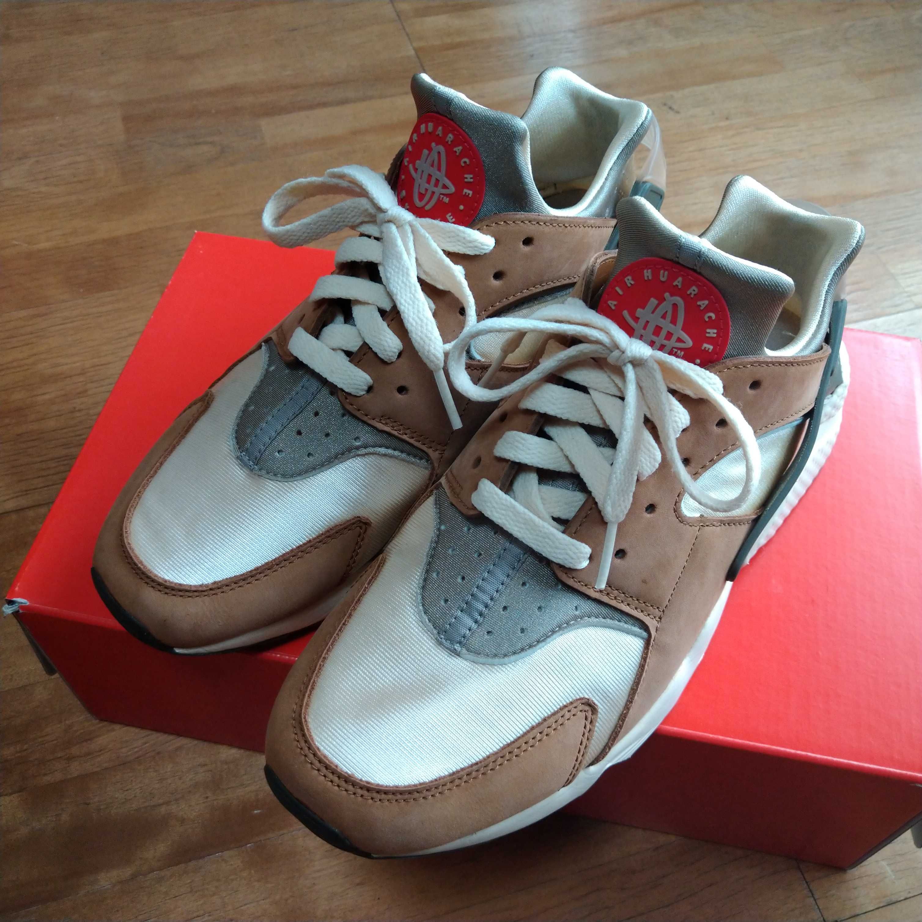 Stussy × Nike Air Huarache "Desert Oak"