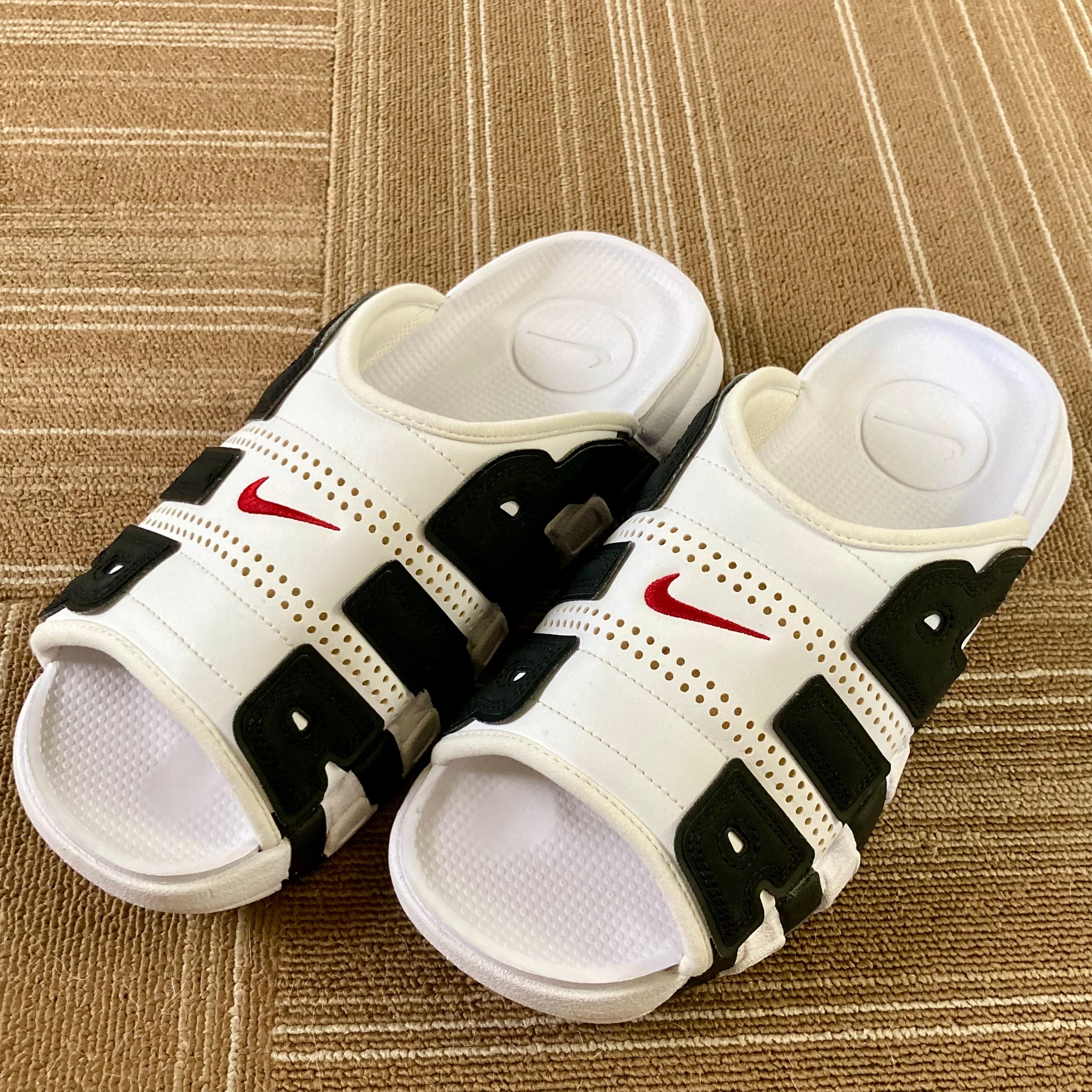 Nike Air More Uptempo Slide "White and Black"