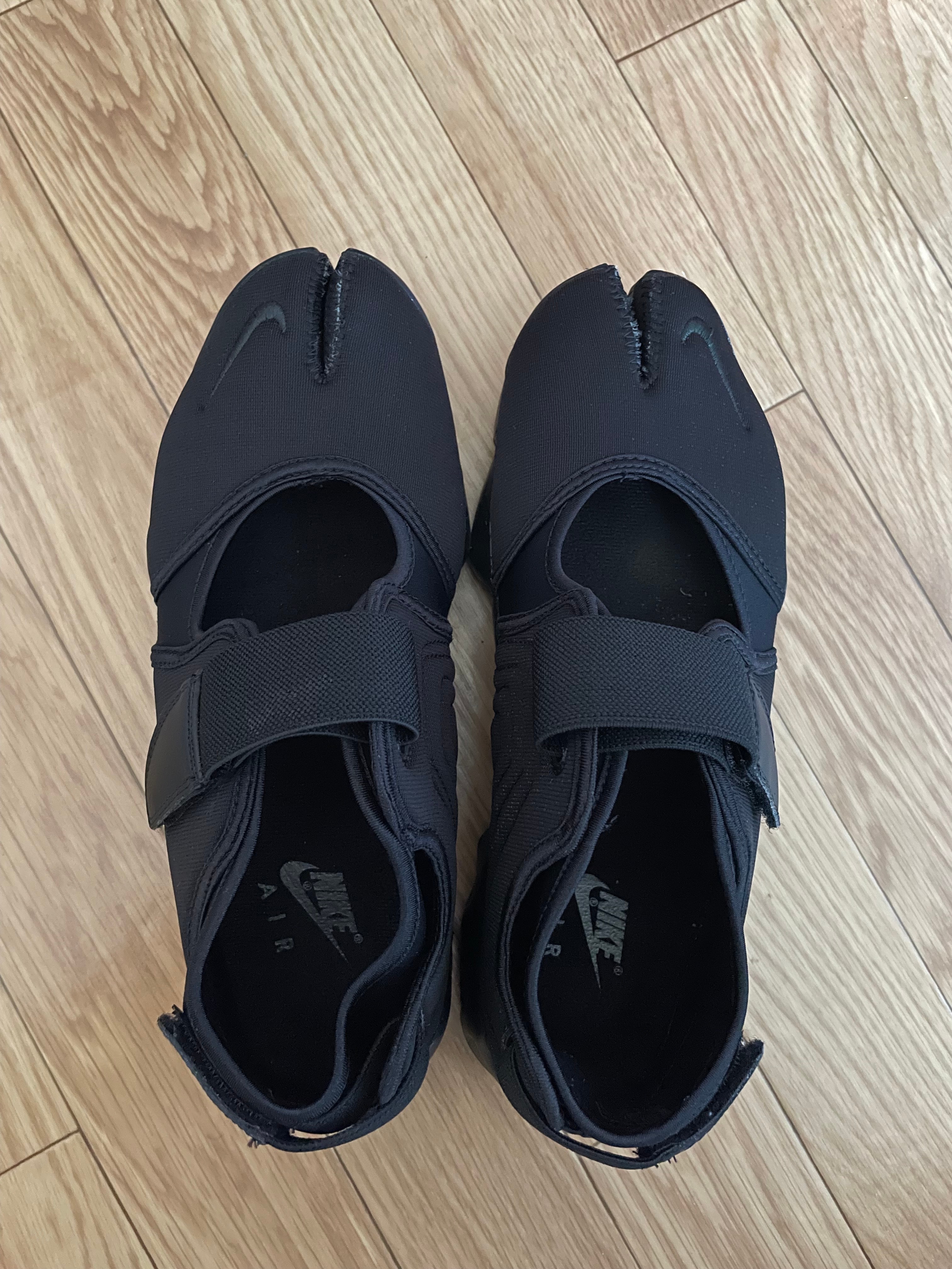 ナイキ ウィメンズ エアリフト "ブラック/オフノワール"