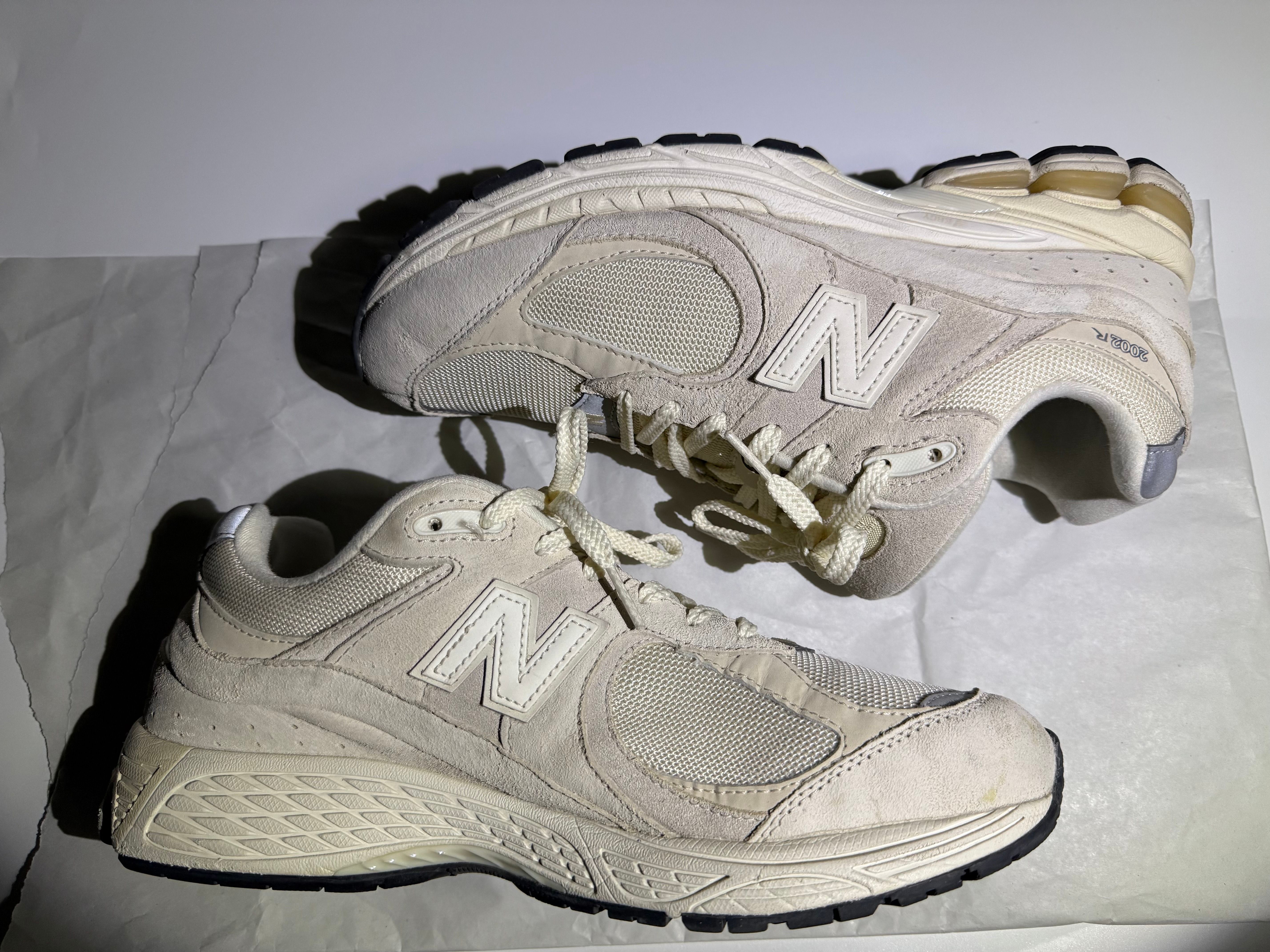 New Balance 2002R 