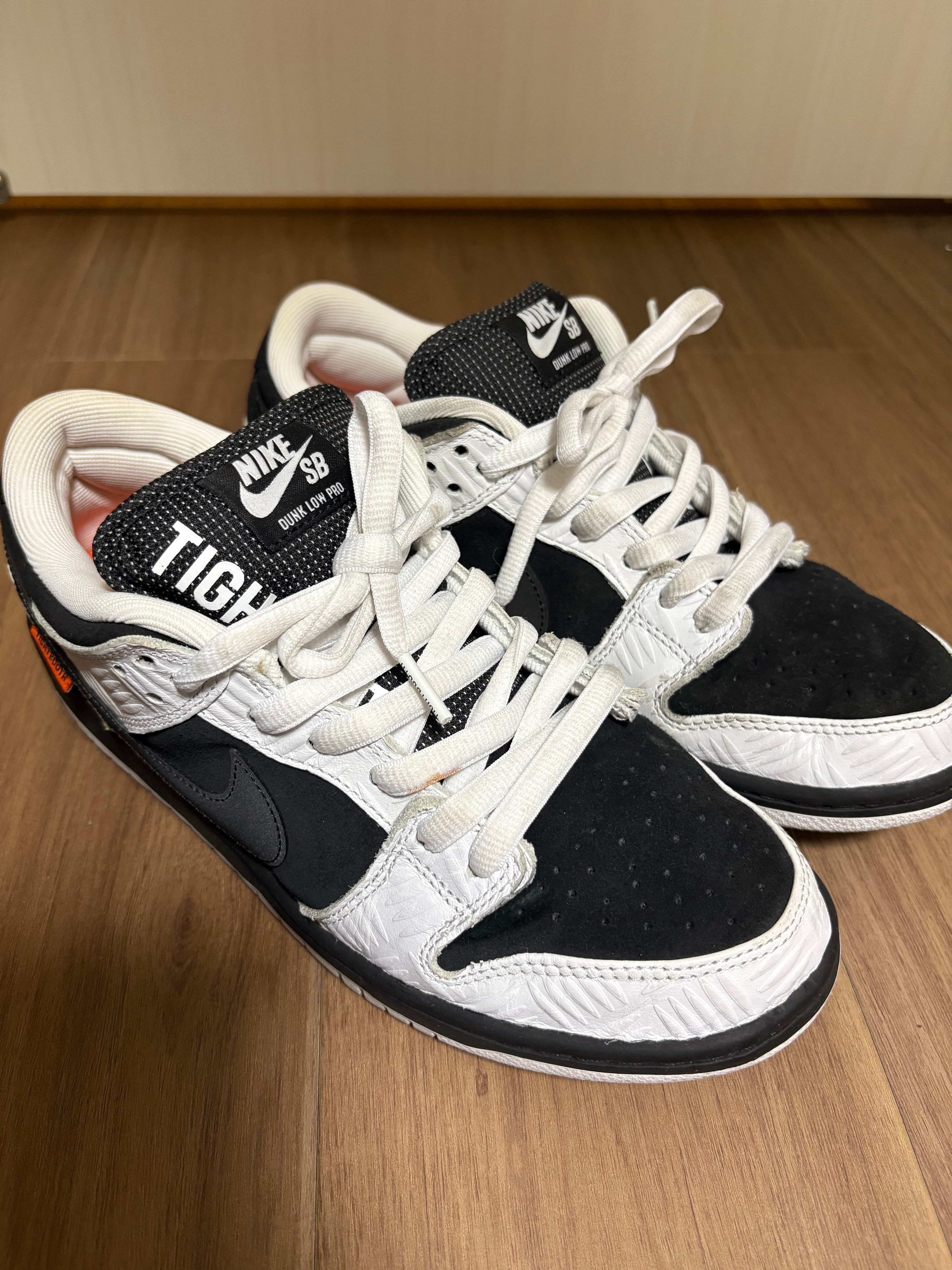 TIGHTBOOTH × Nike SB Dunk Low Pro QS "Black and White"