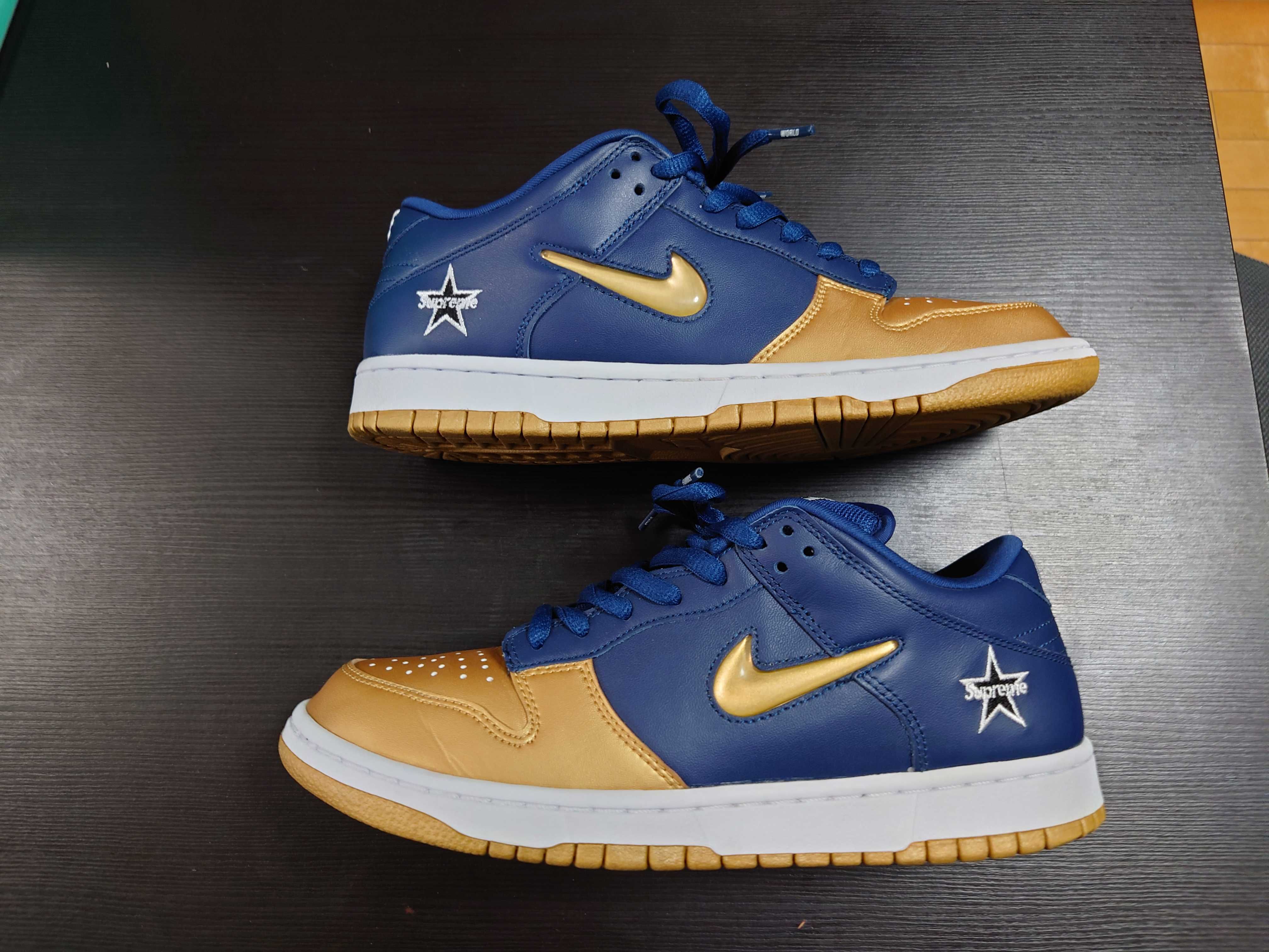 Supreme × Nike SB Dunk Low OG QS "Metallic Gold/Navy"