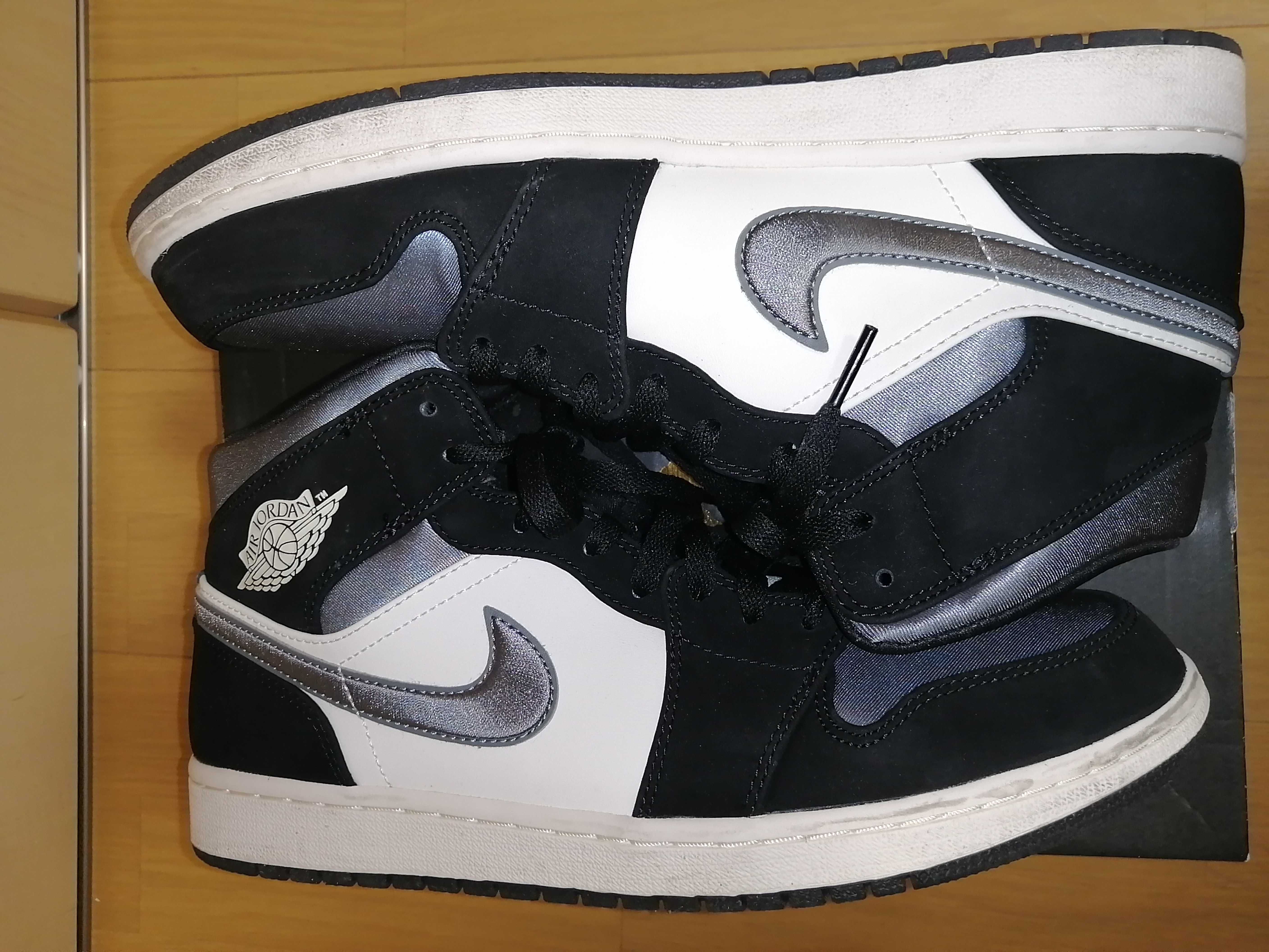 NIKE AIR JORDAN 1 MID SE "WHITE/BLACK/SATIN BLUE"