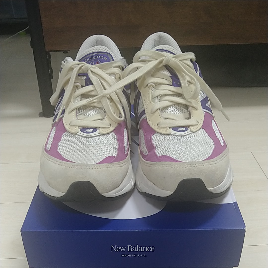 New Balance 990V6 "Magenta Pop"