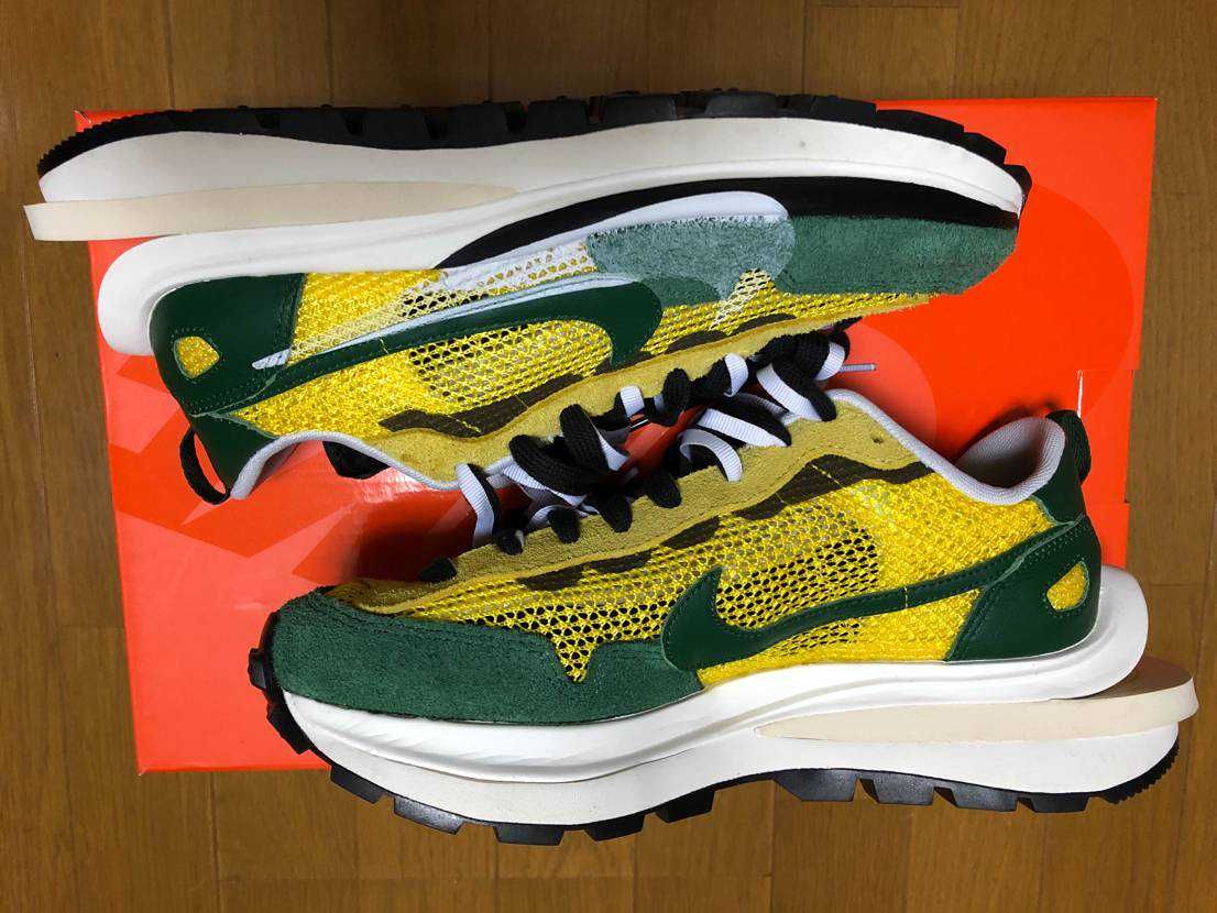 sacai × Nike Vapor Waffle "Tour Yellow/Stadium Green-Sail"