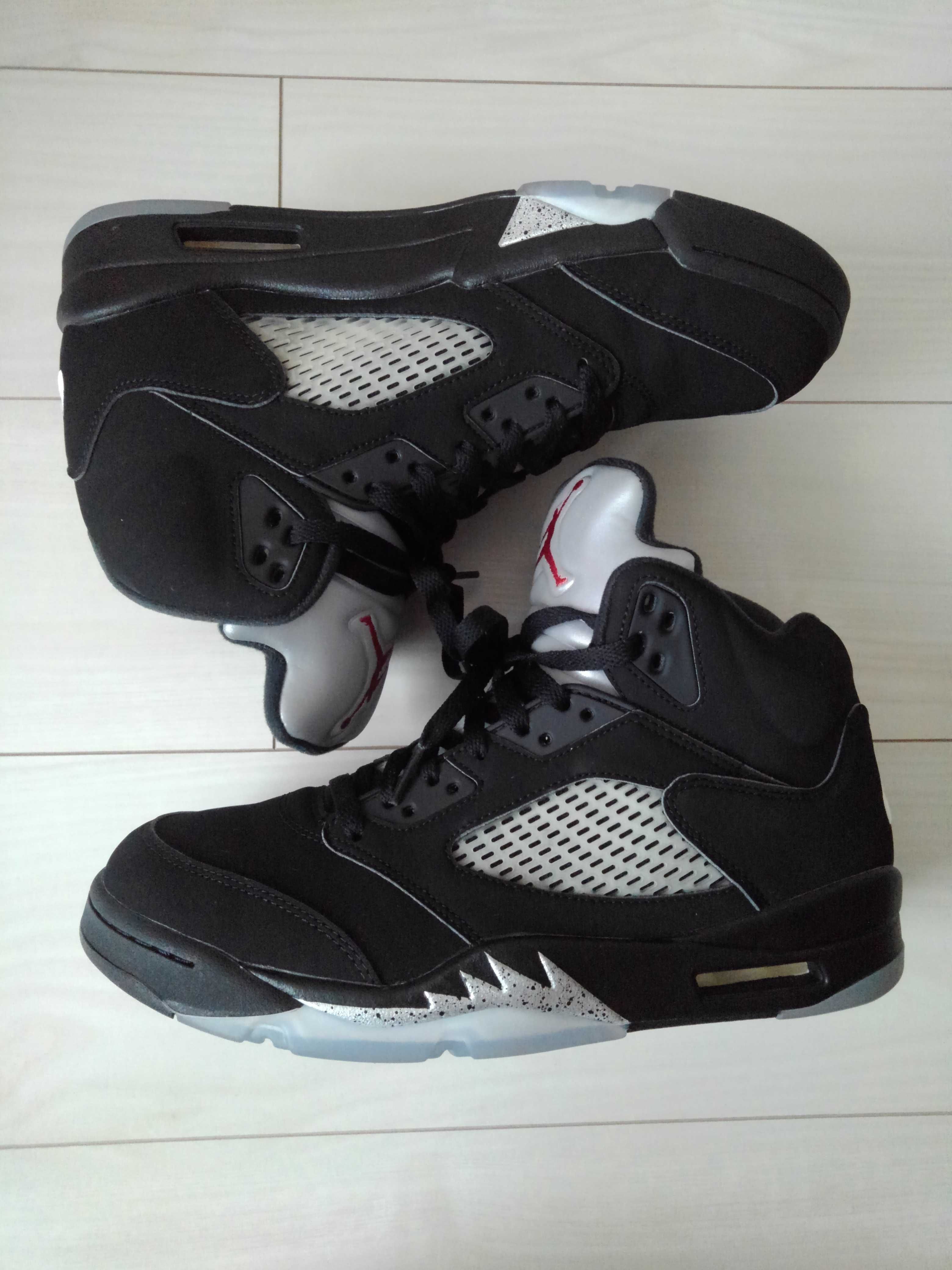 Nike Air Jordan 5 Retro OG "Black/Fire Red/Metallic Silver/White" (2016)