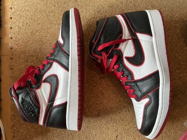 Nike Air Jordan 1 Retro High OG "Blood Line"   