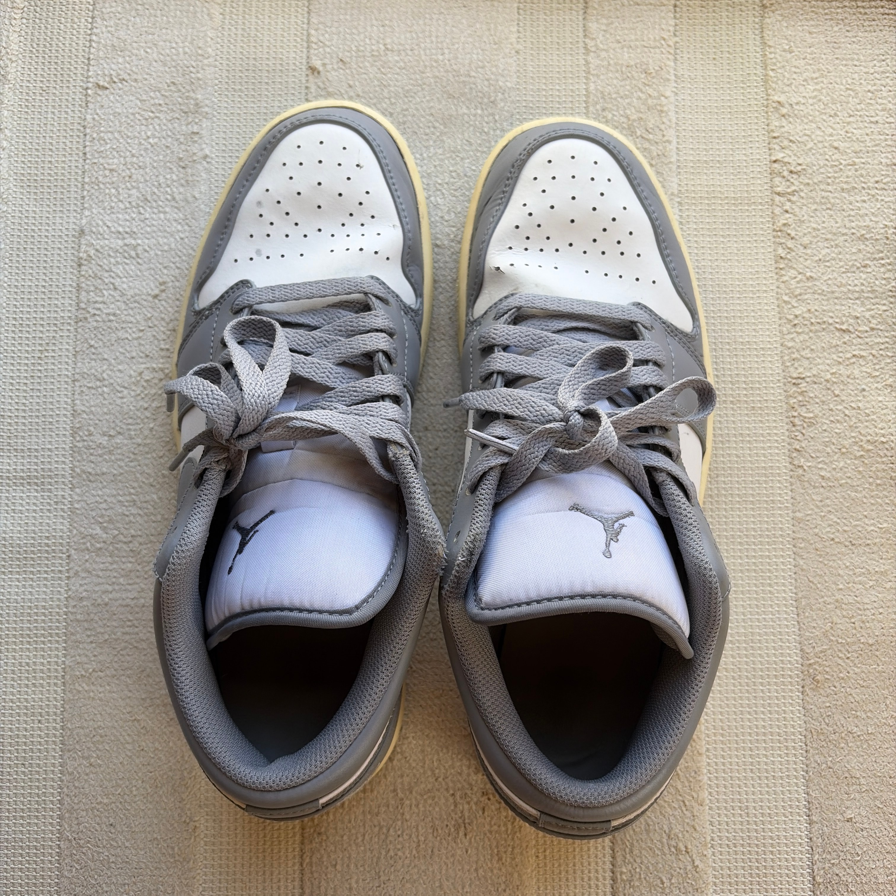 Nike Air Jordan 1 Low "Vintage Grey"