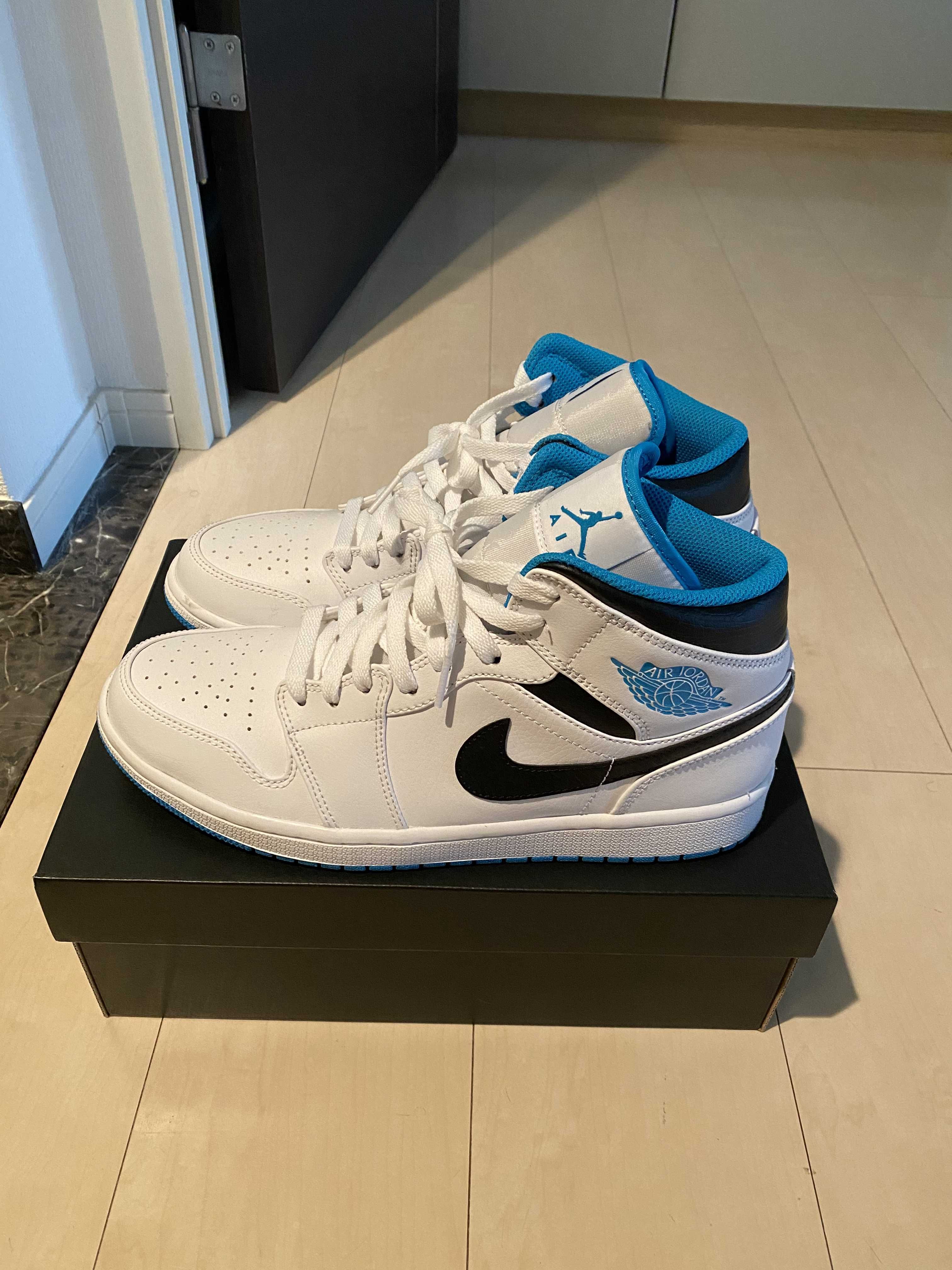 Nike Air Jordan 1 Mid "White/Laser blue"
