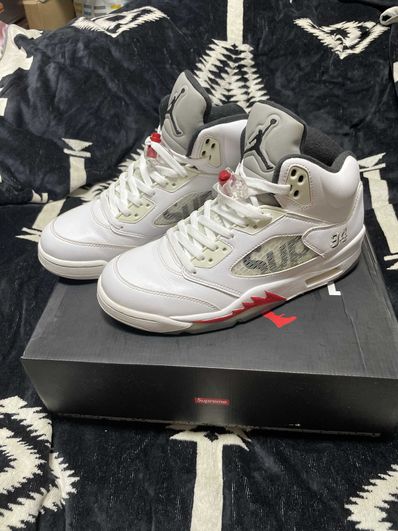 Supreme × Nike Air Jordan 5 Retro "White"