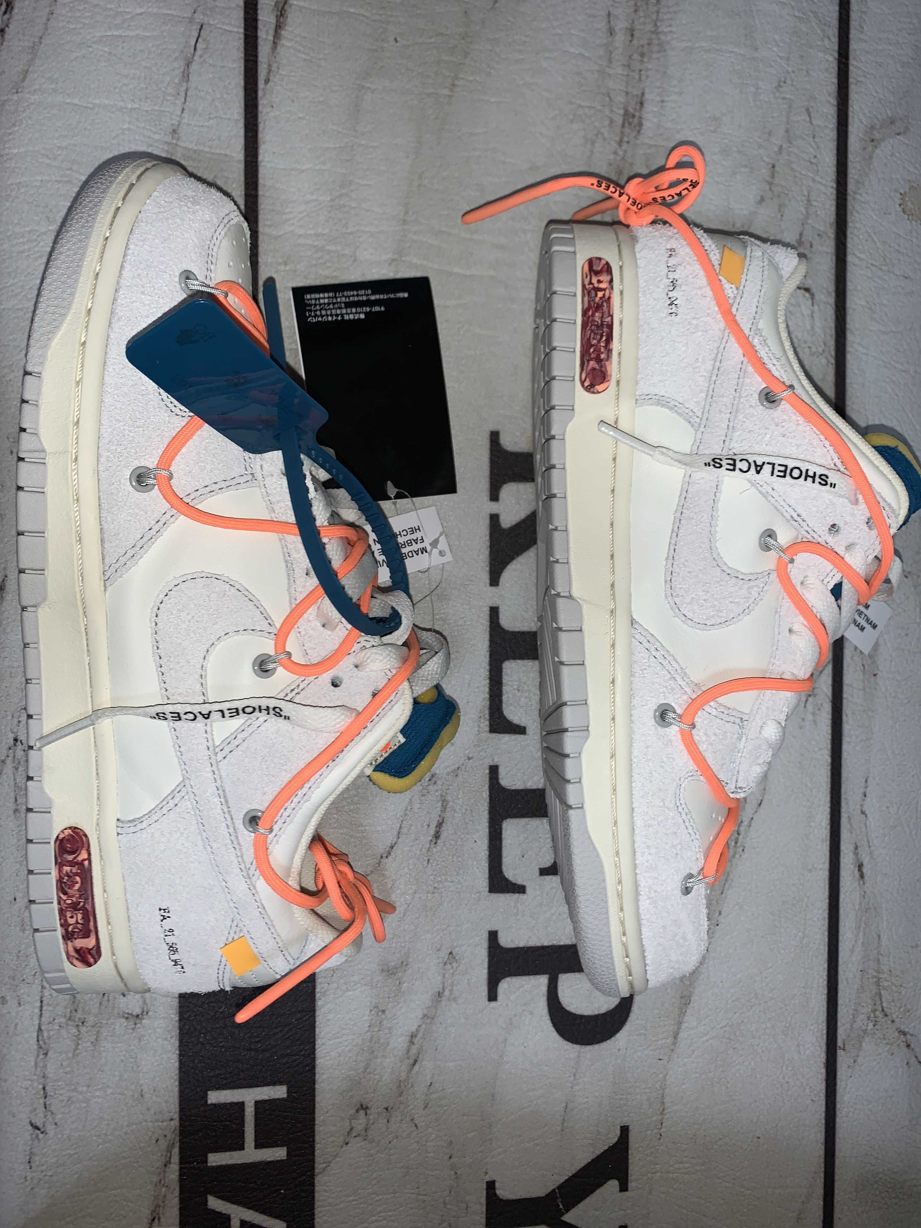 Off-White × Nike Dunk Low 1 of 50 "Lot.19" 
