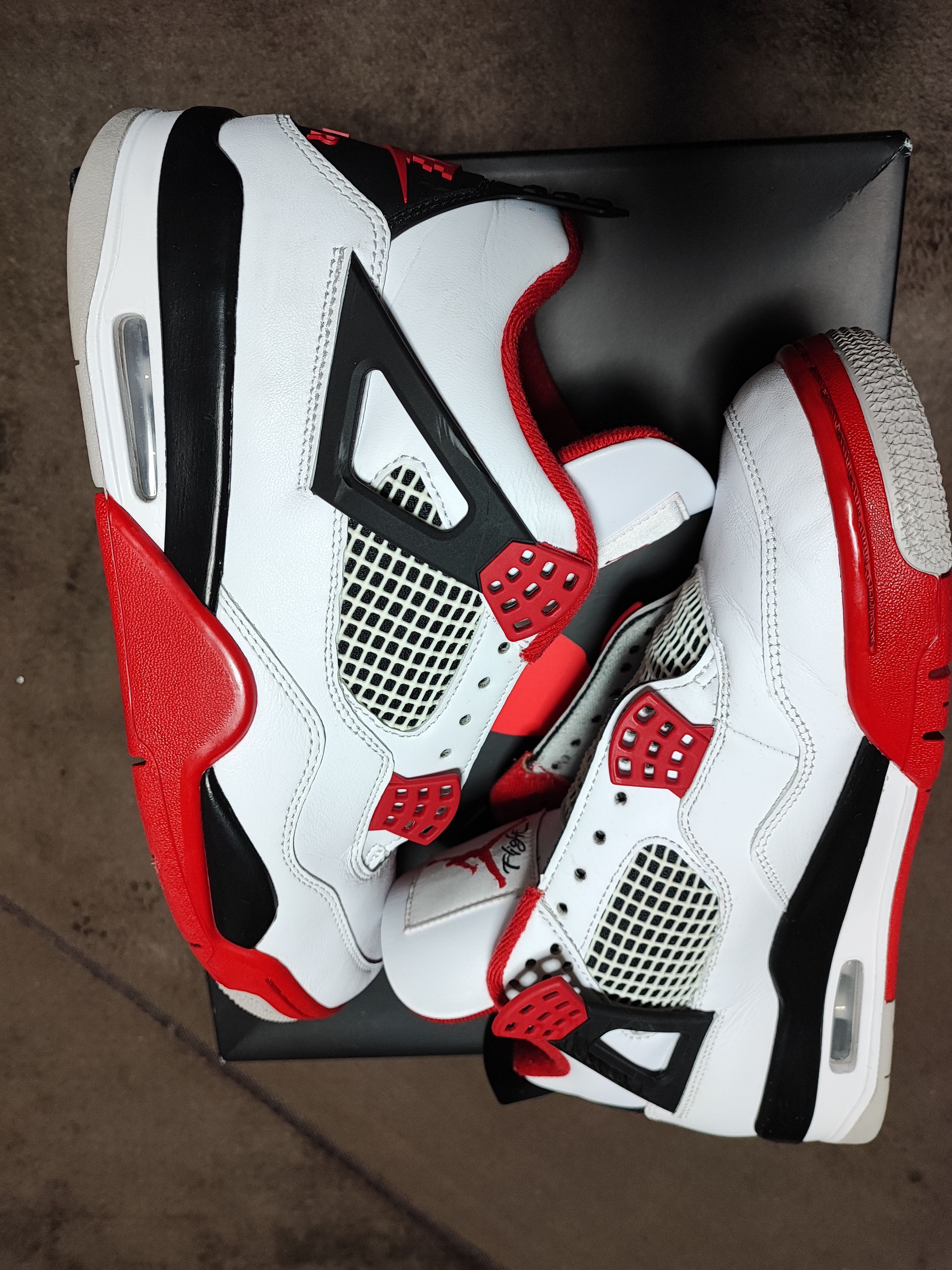 Nike Air Jordan 4 Retro OG "Fire Red" (2020)