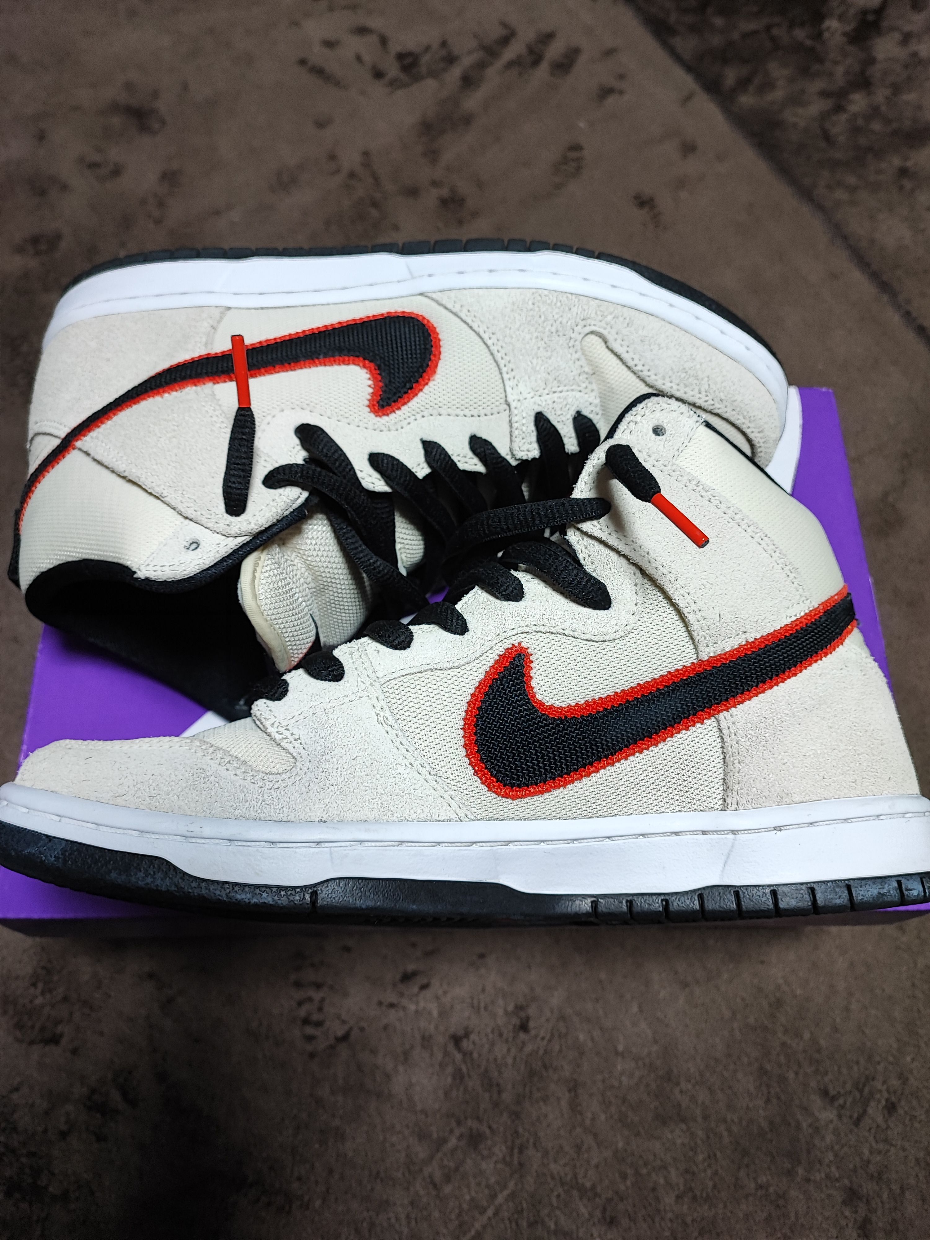 Nike SB Dunk High "San Francisco Giants/Coconut Milk and Black"