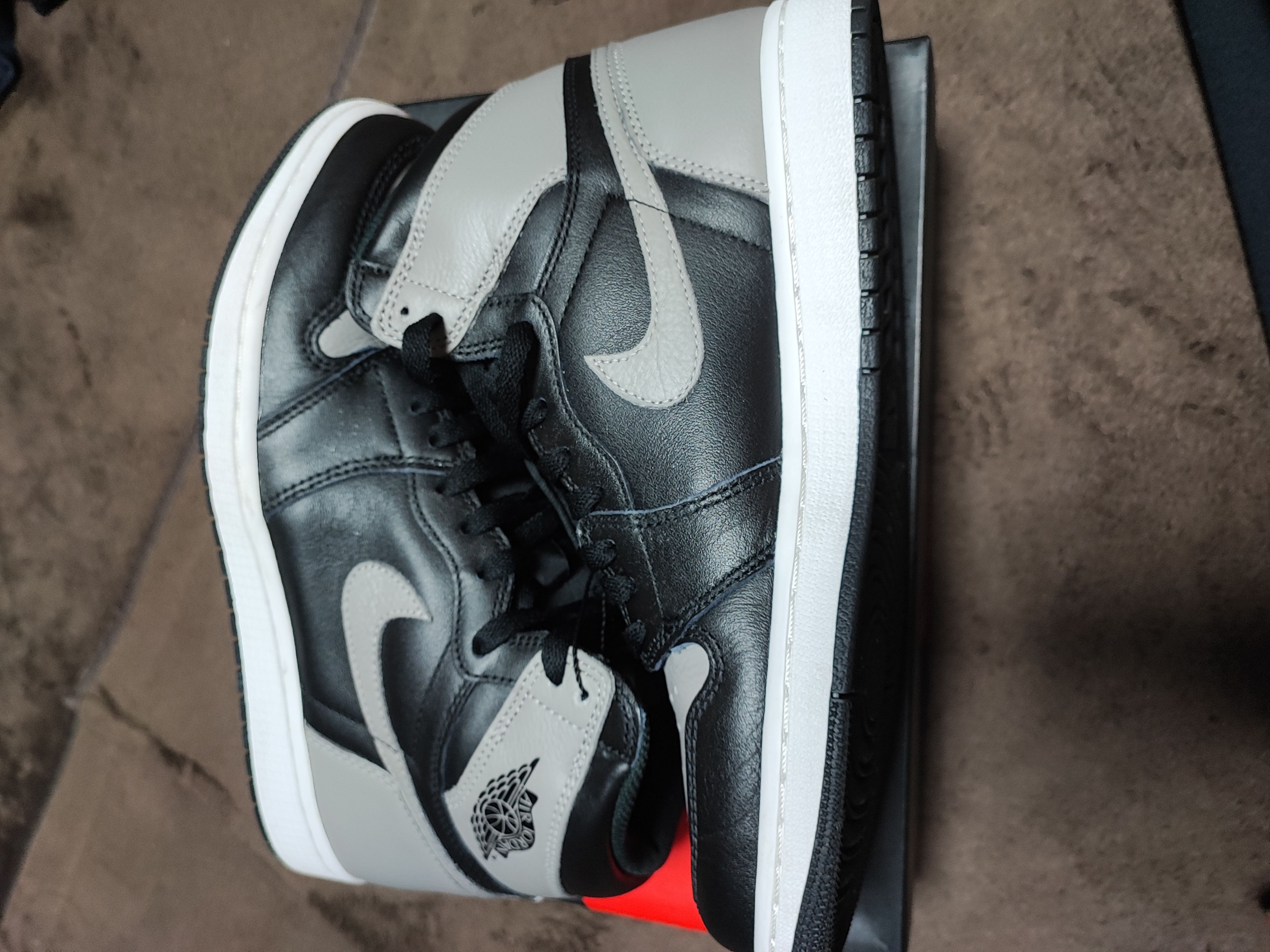 Nike Air Jordan 1 Retro High OG "Shadow"(2018)