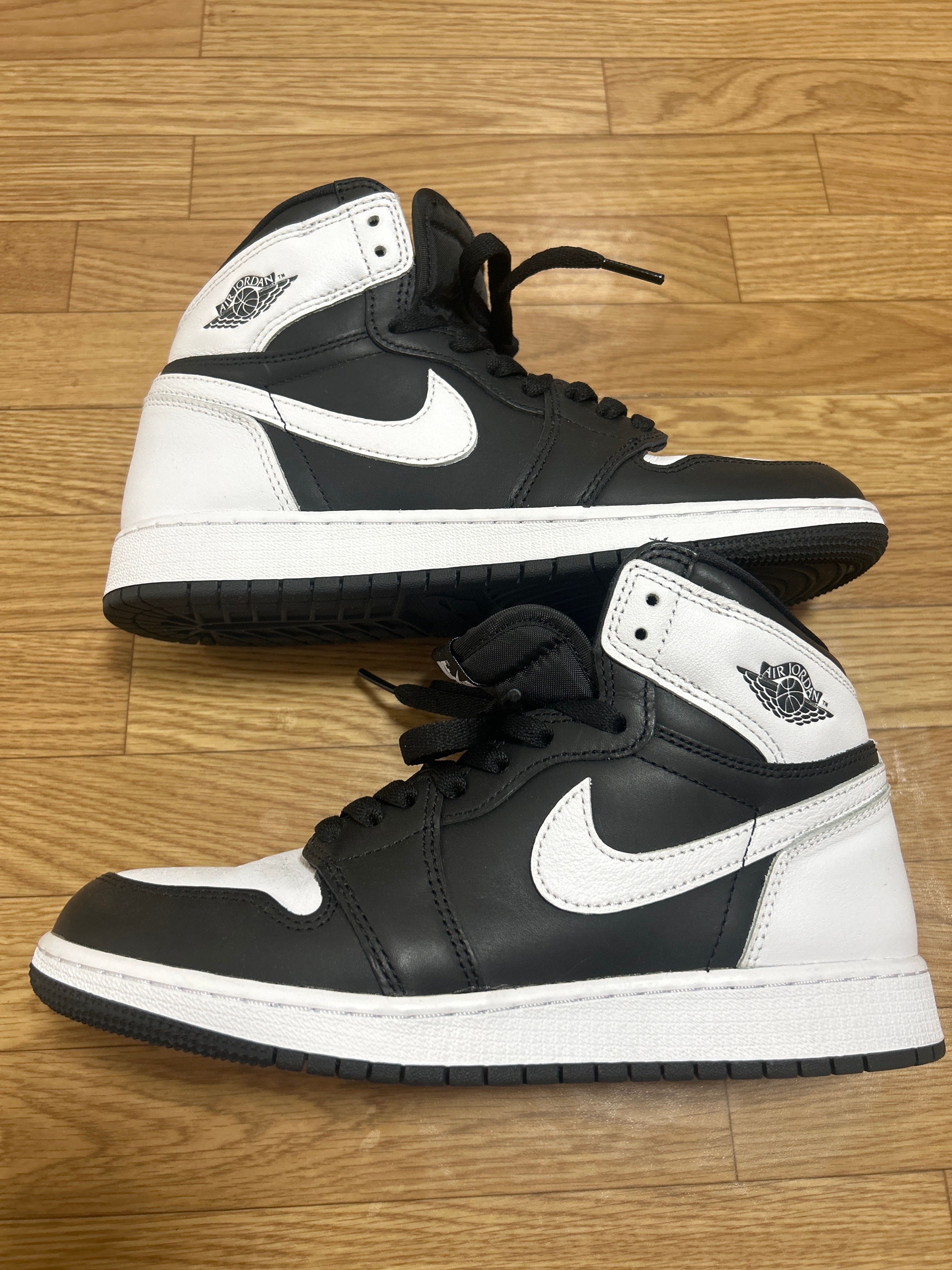 Nike GS Air Jordan 1 Retro High OG "Black/White"