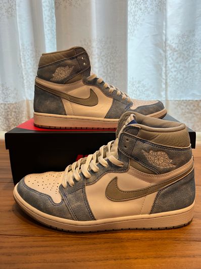 Nike Air Jordan 1 High OG "Hyper Royal"