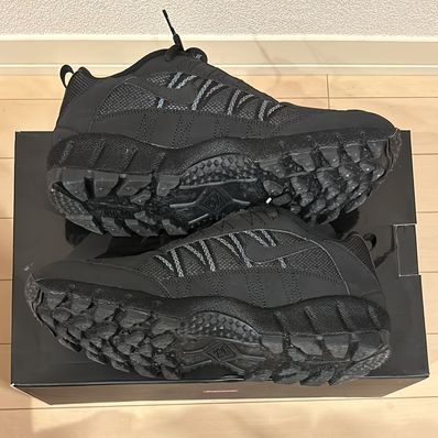 Supreme × Nike Air Humara "Black"