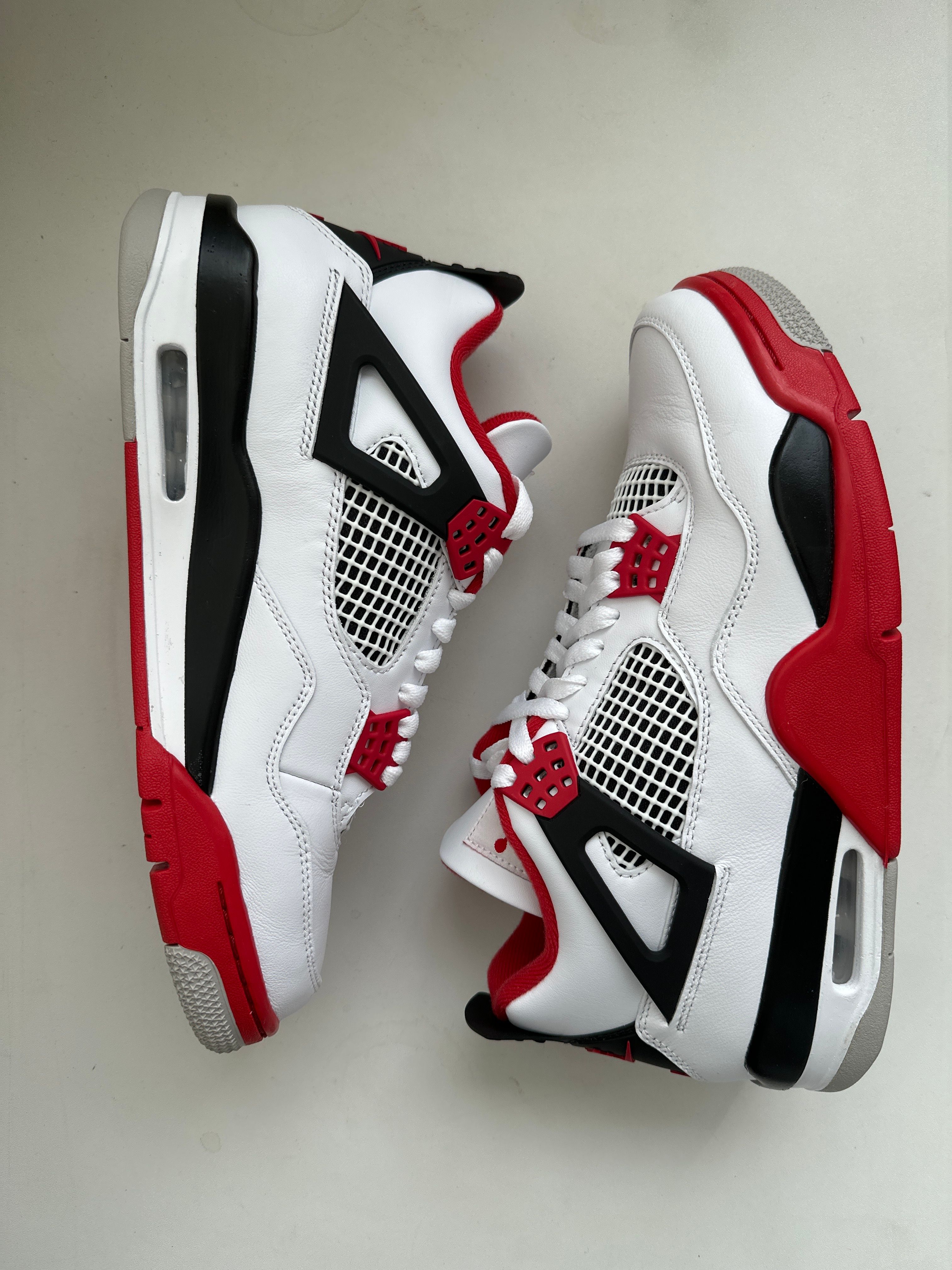 Nike Air Jordan 4 Retro OG "Fire Red" (2020)