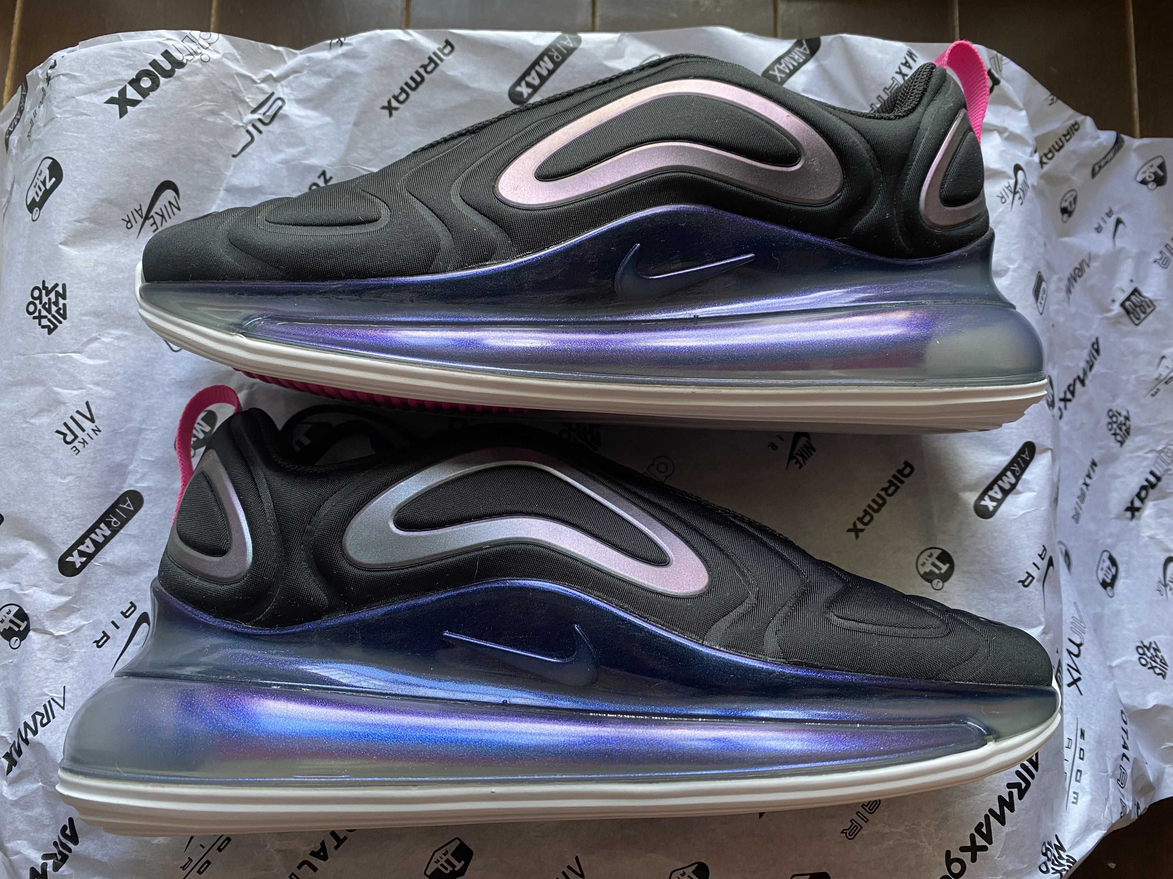 Nike Women's Air Max 720 "Black Laser Fuchsia"