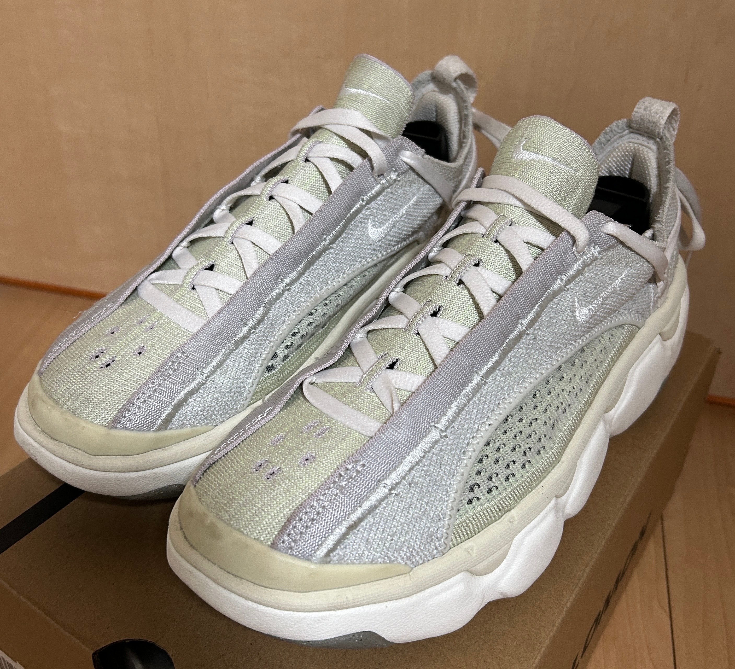 Nike Women's Flyknit Bloom "Light Bone/Phantom/Platinum Violet/Sail"