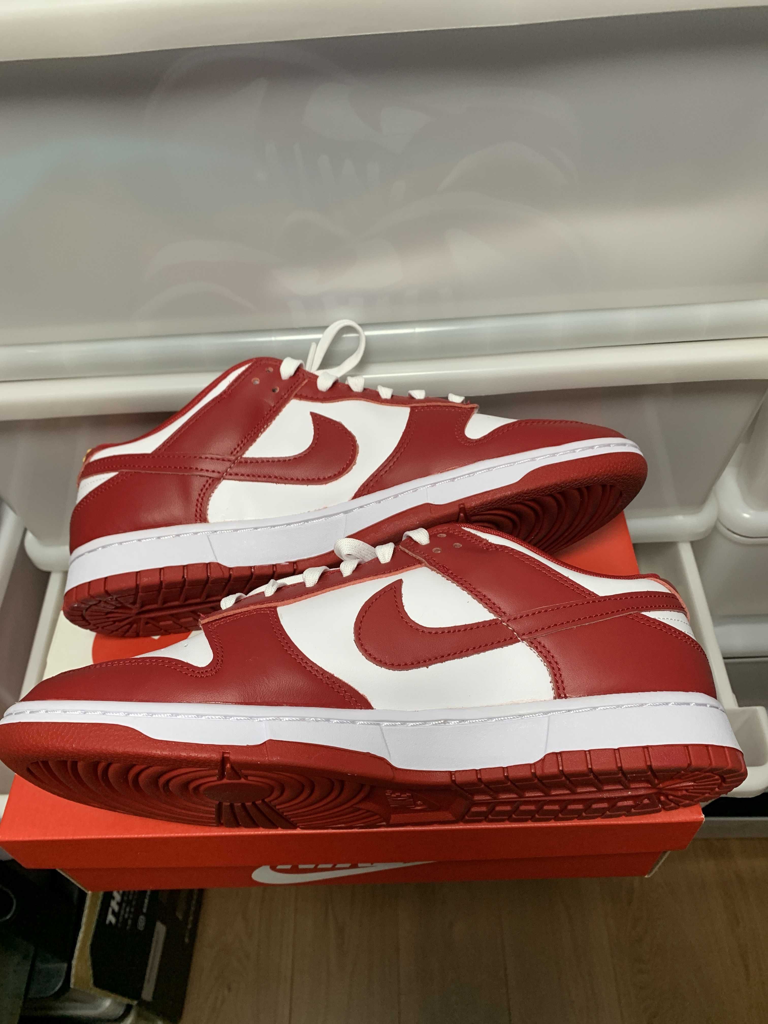 Nike Dunk Low "Gym Red"