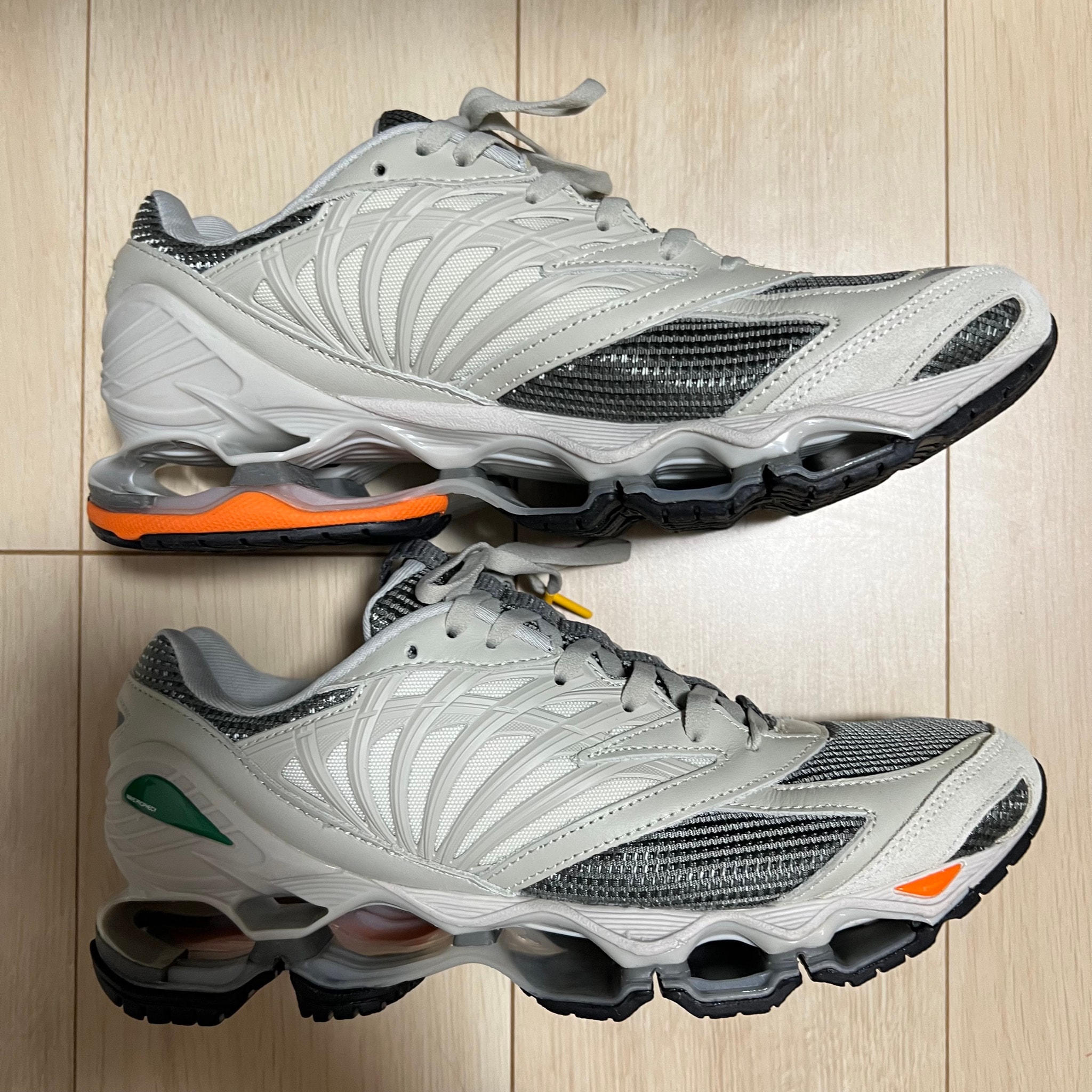 Graphpaper × Mizuno Wave Prophecy LS "Gray/Light Gray/Orange"