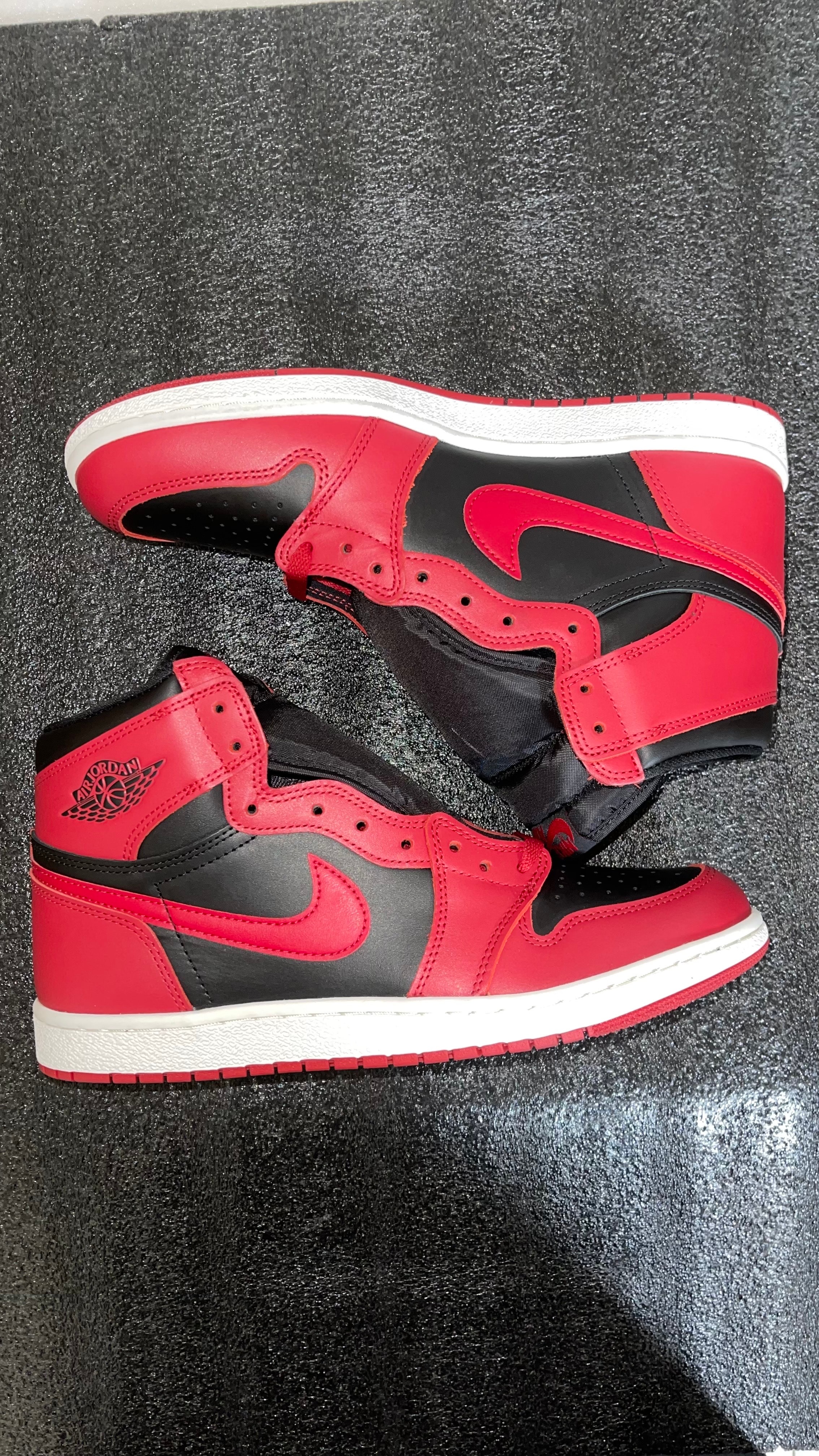 Nike Air Jordan 1 High ’85 "Varsity Red"