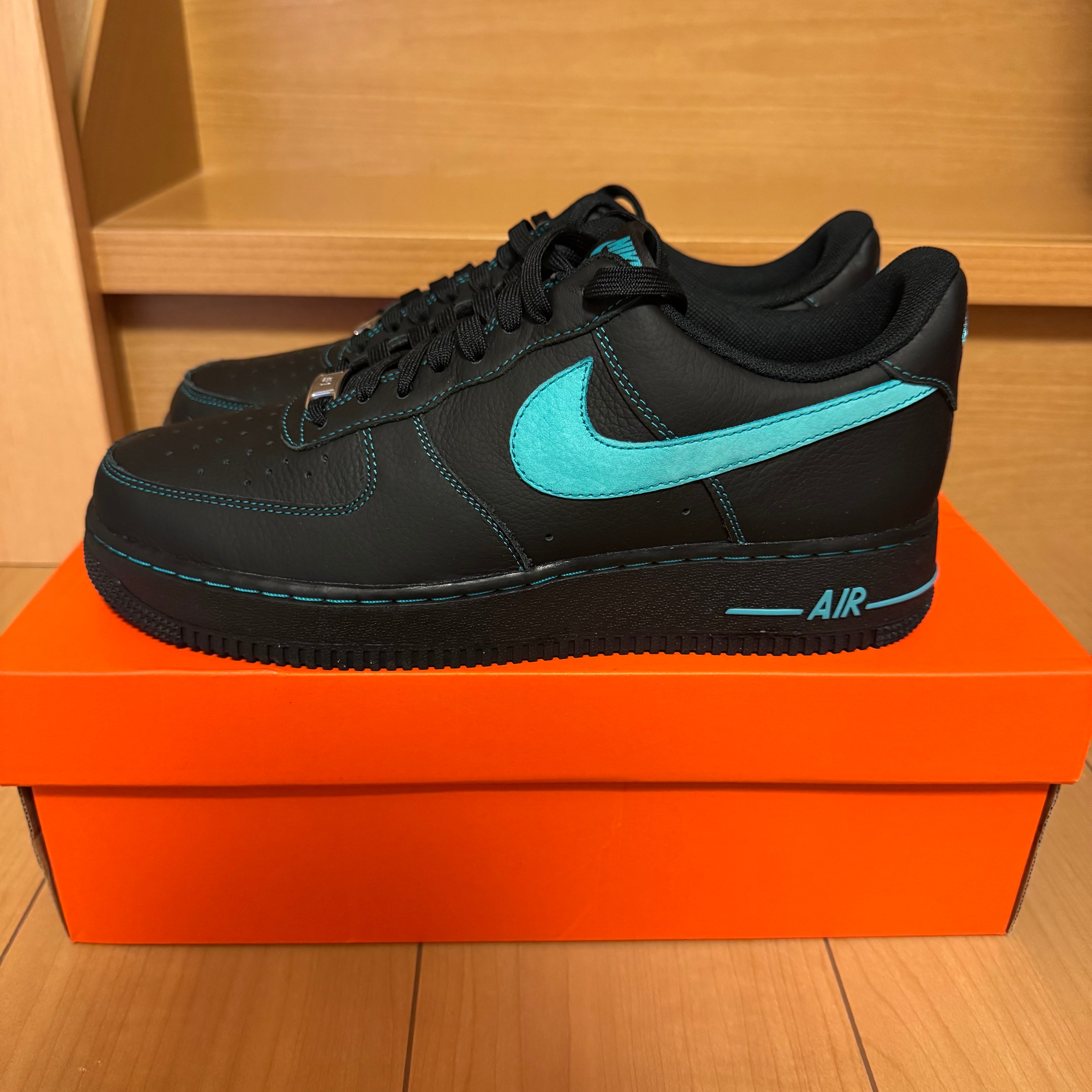 Nike Air Force 1 Low "Black Tiffany"