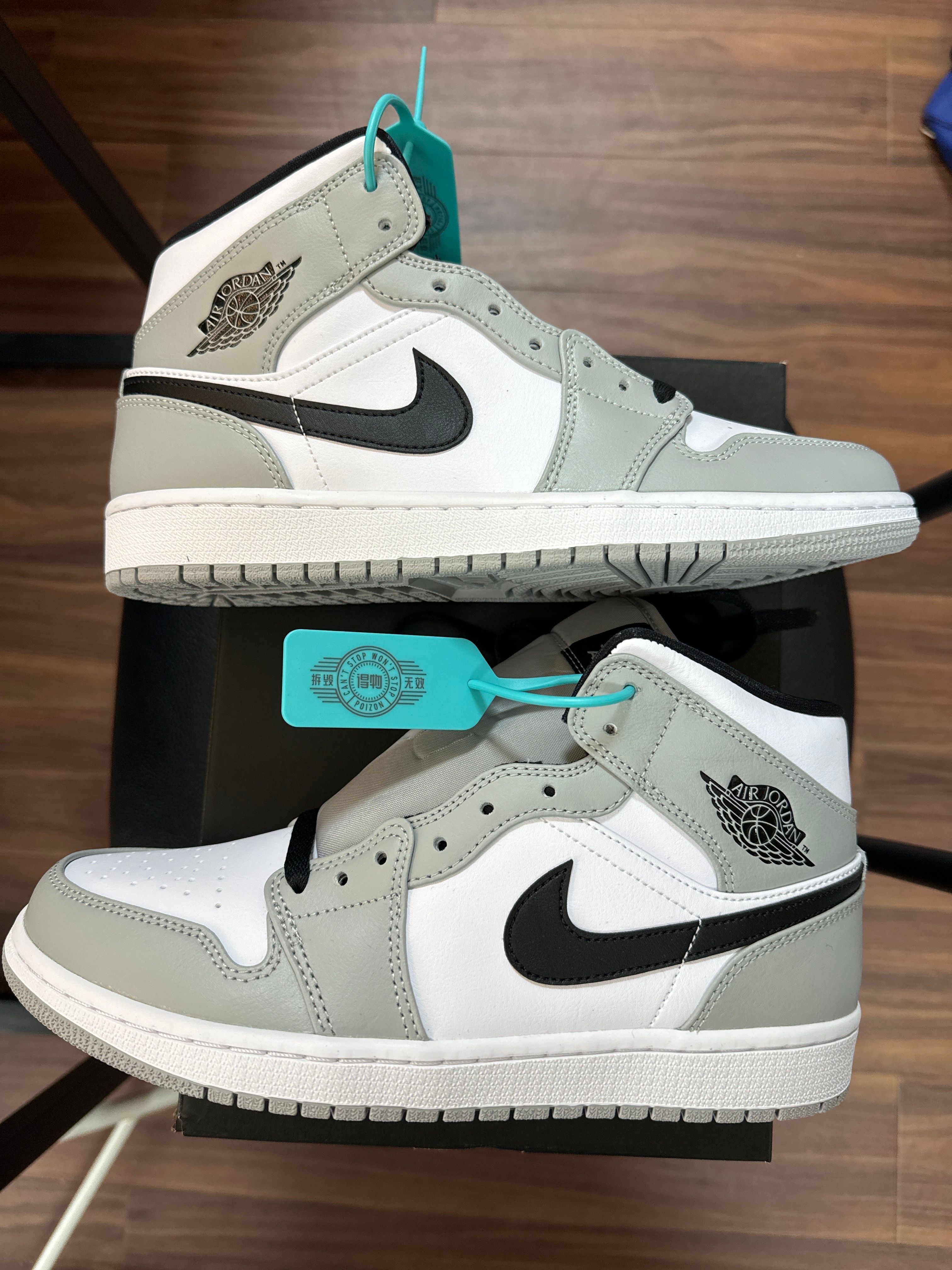 Nike Air Jordan 1 Mid "Light Smoke Grey/White/Black"