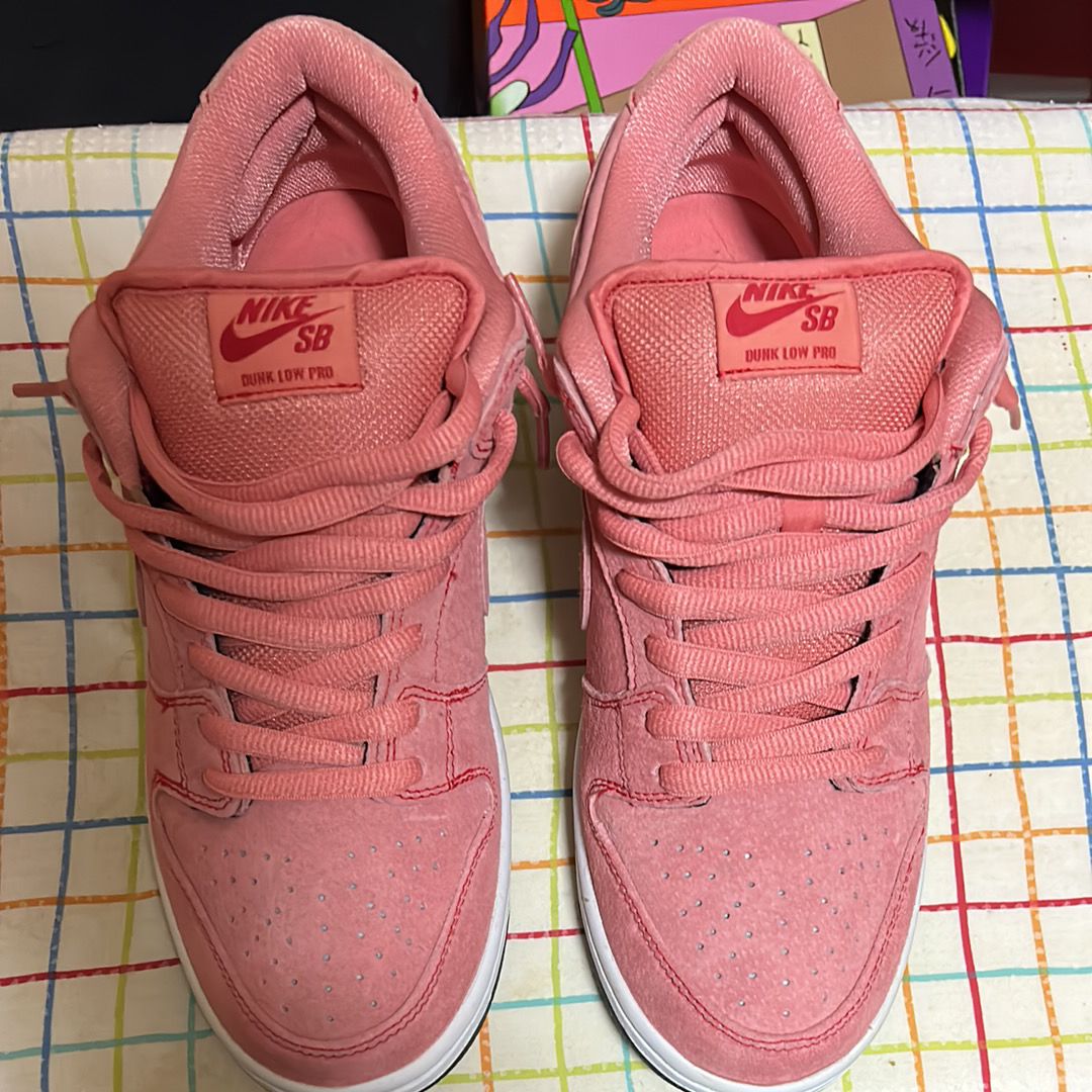 Nike SB Dunk Low "Pink Pig"