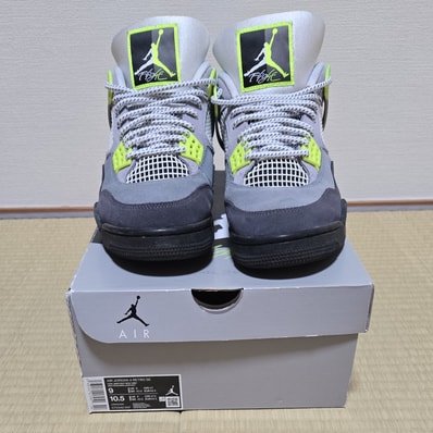 Nike Air Jordan 4 Retro LE "Neon"