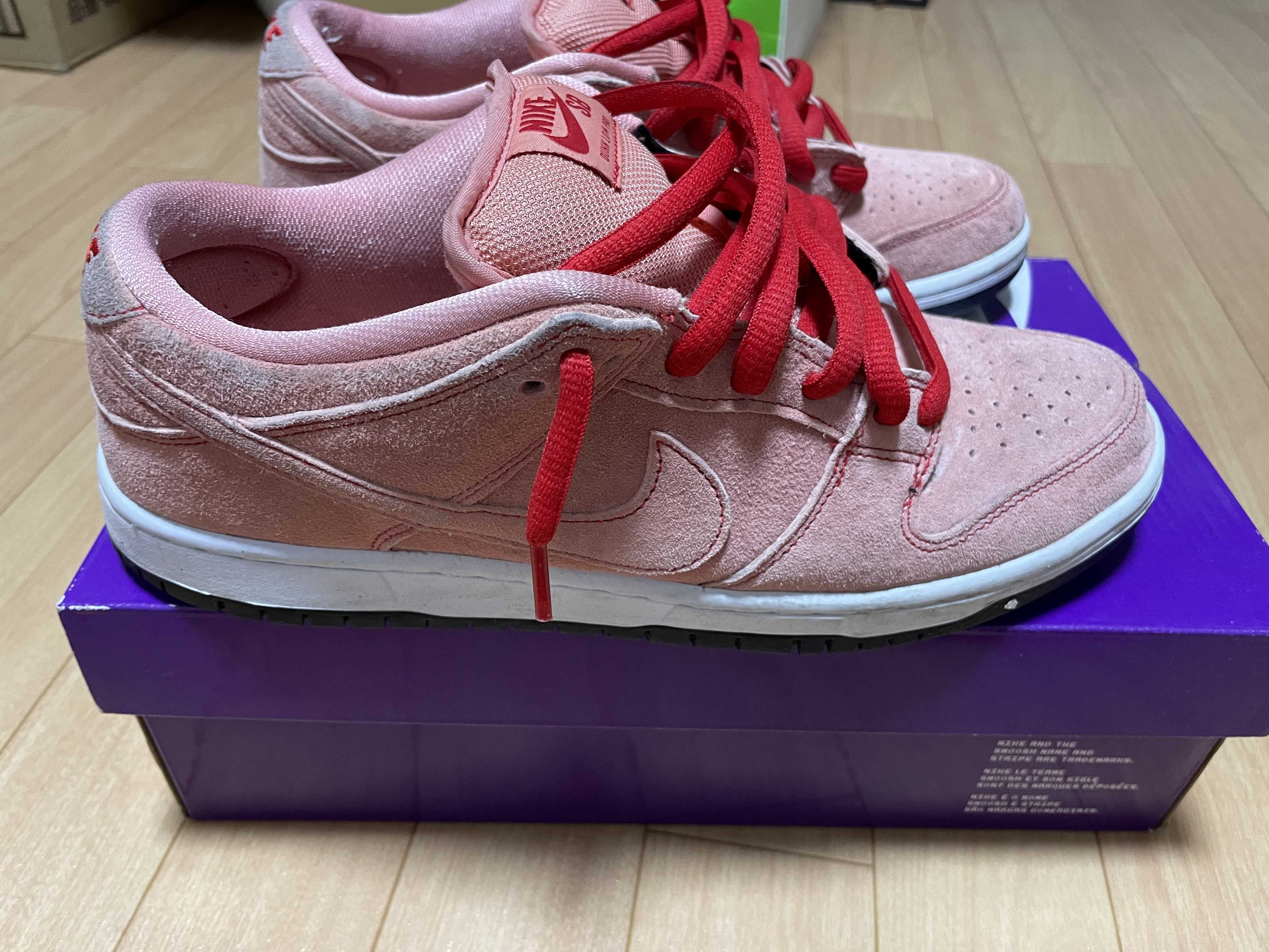 Nike SB Dunk Low "Pink Pig"