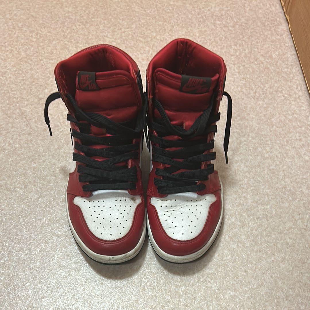 Nike Women's Air Jordan 1 High OG "Satin Red"