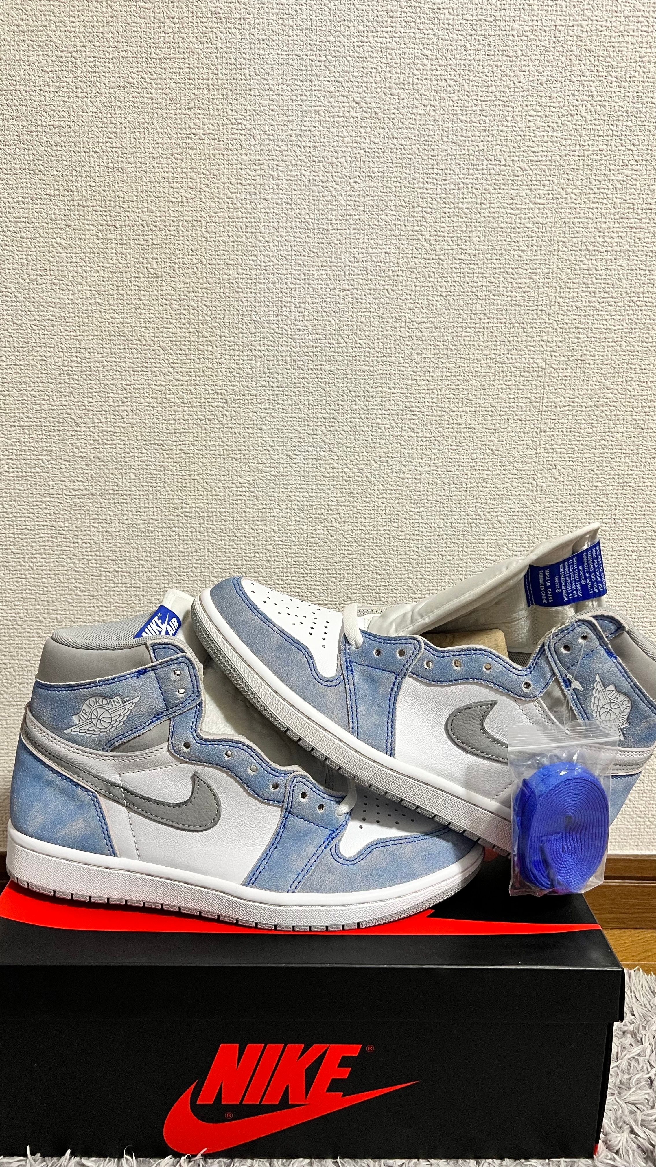 Nike Air Jordan 1 High OG "Hyper Royal"
