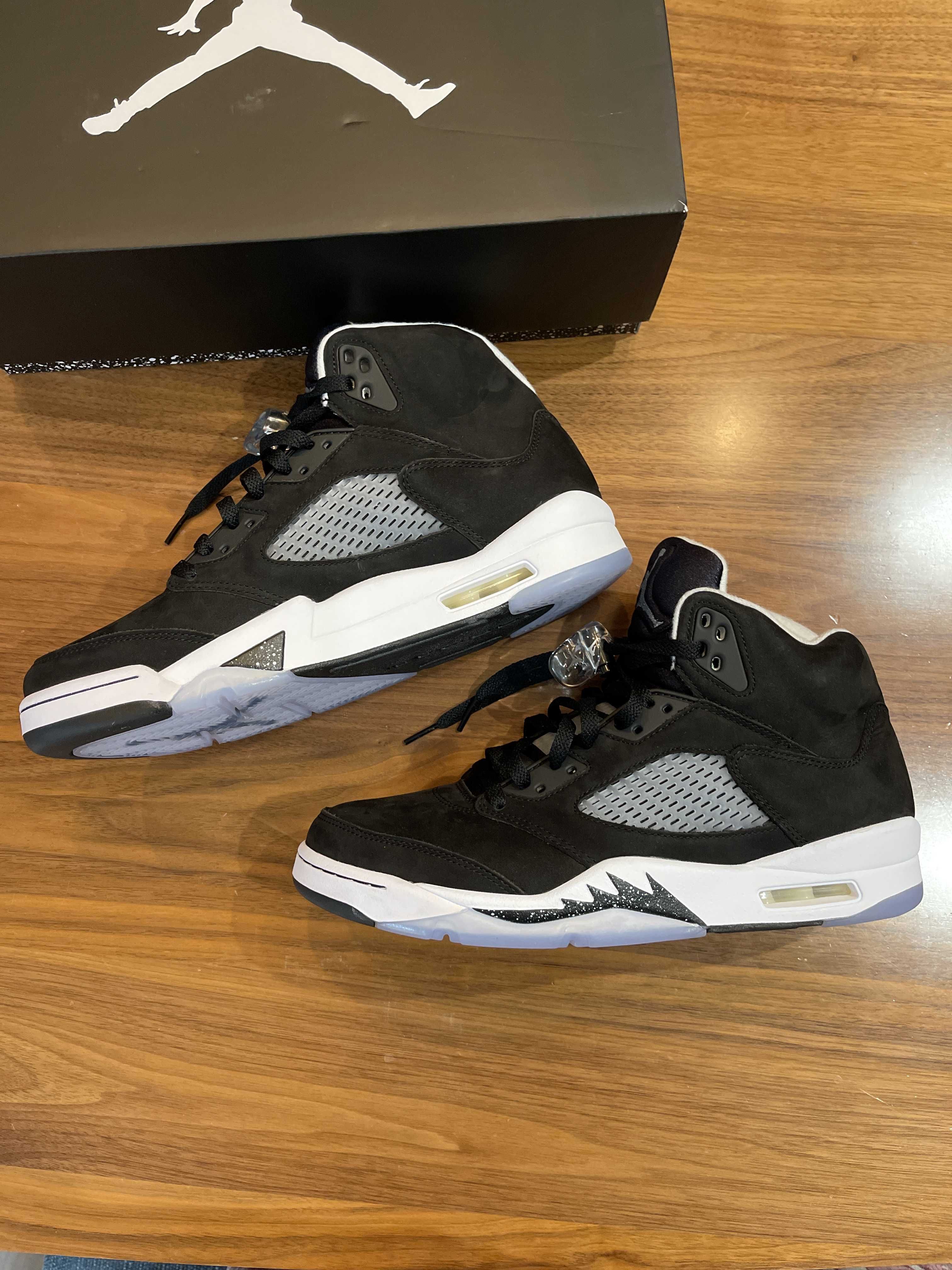 Nike Air Jordan 5 "Moonlight" (2021)