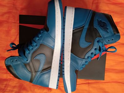 Nike Air Jordan 1 Retro High OG "Dark Marina Blue"