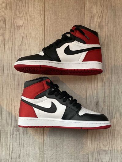 Nike Women's Air Jordan 1 Retro High "Satin Black Toe"