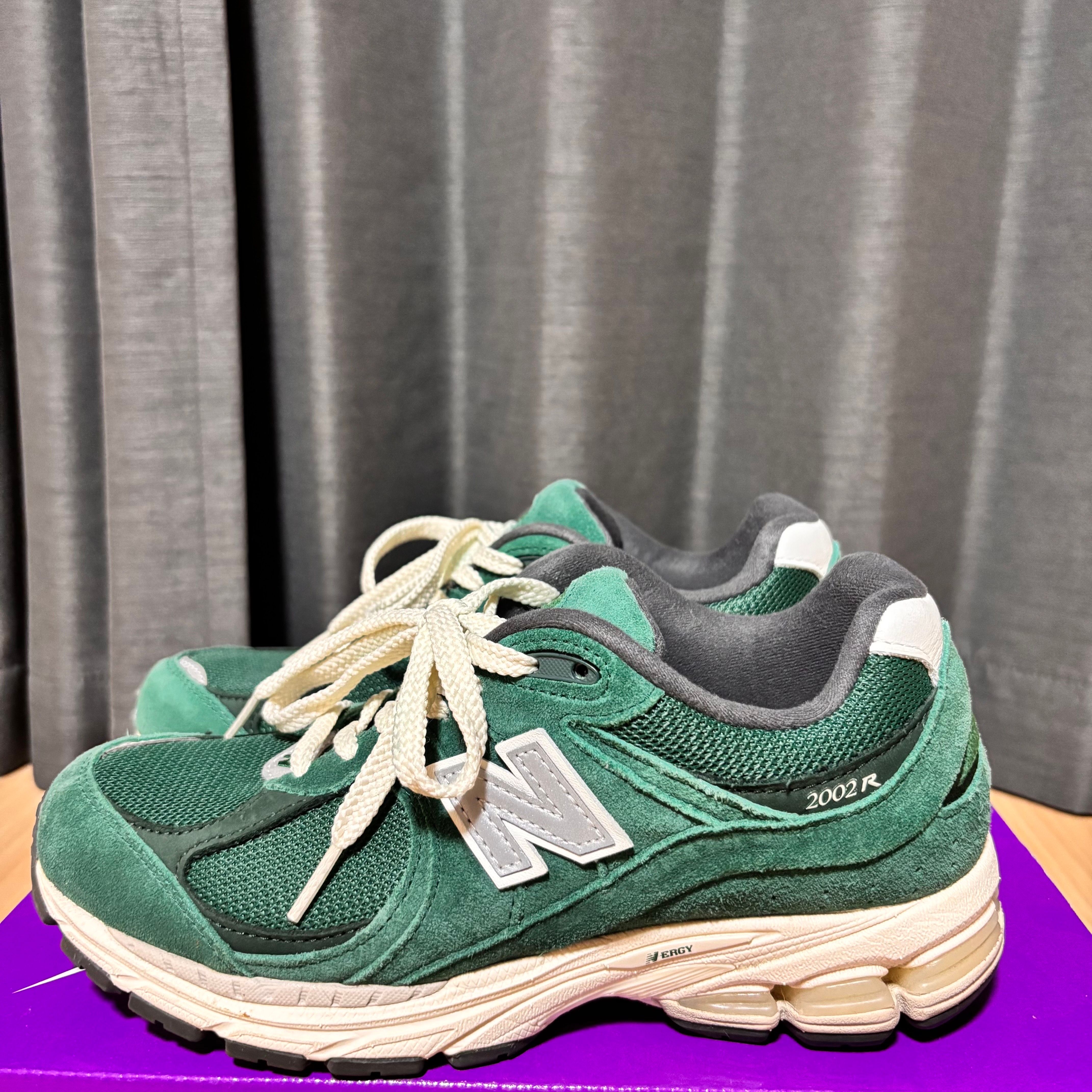 New Balance 2002R "Forest Green"