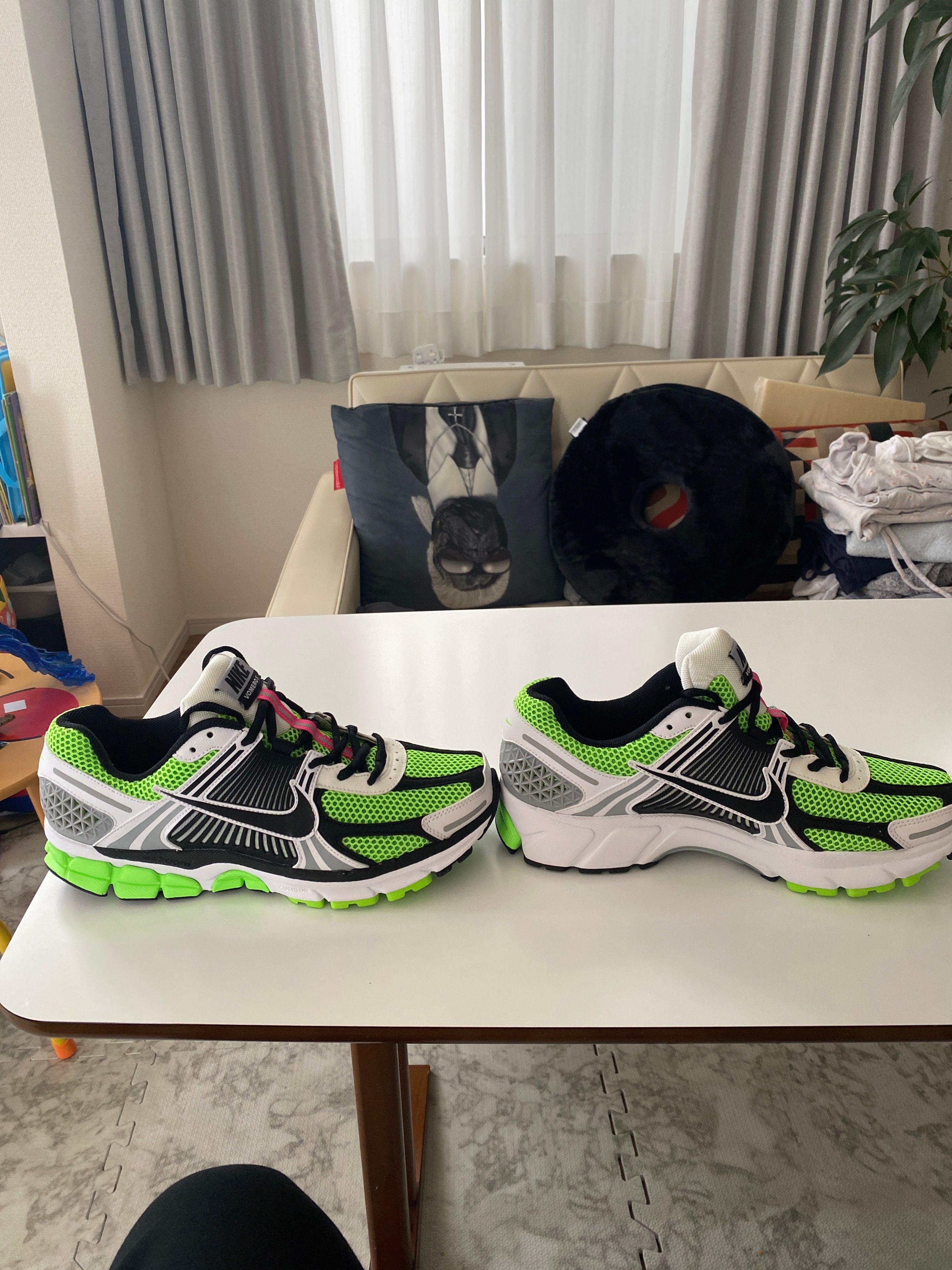 Nike Zoom Vomero 5 "Electric Green"