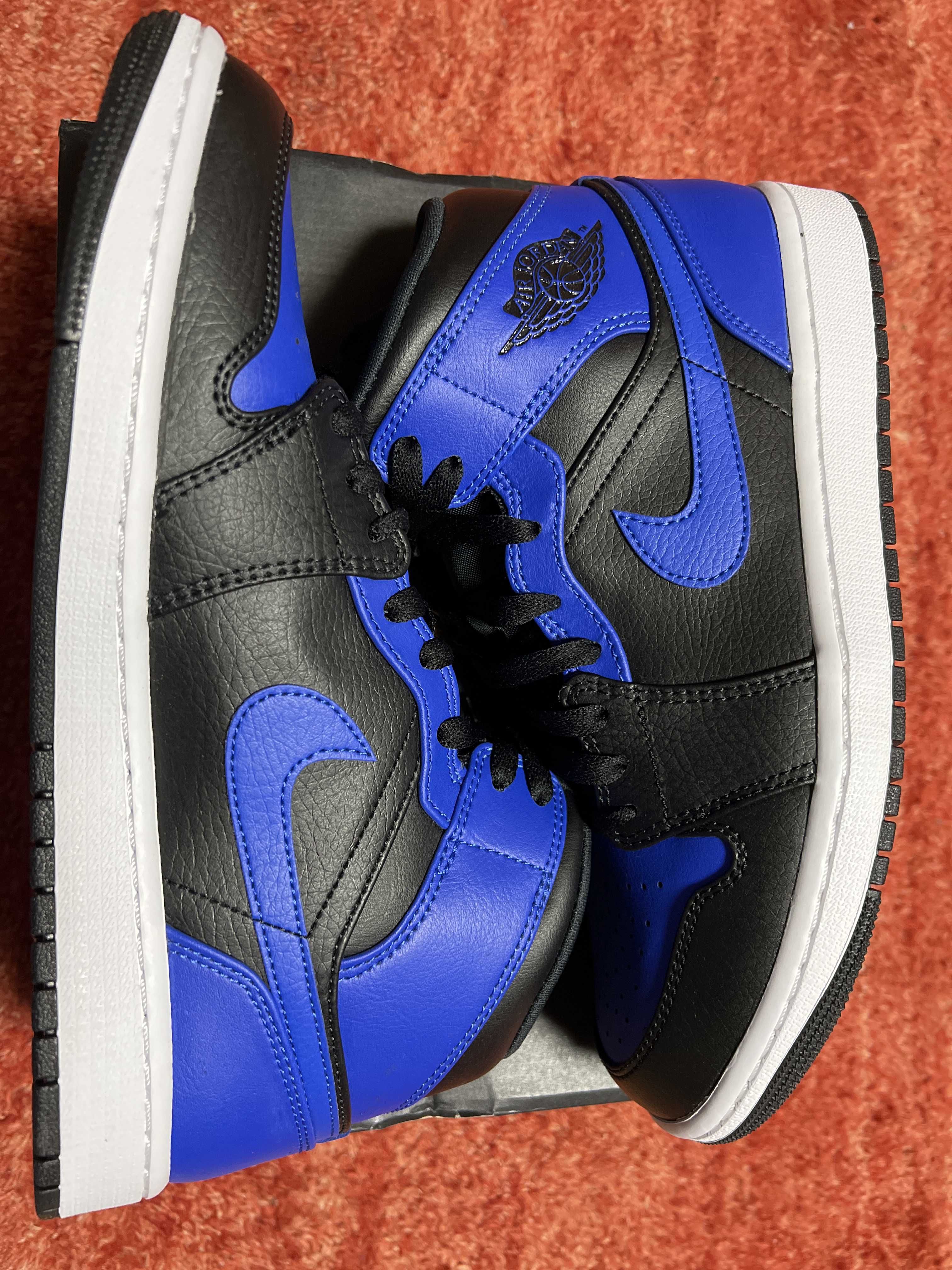 Nike Air Jordan 1 Mid "Hyper Royal"