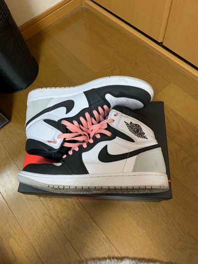 Nike Air Jordan 1 High OG "Bleached Coral"