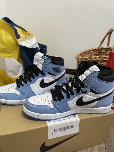 Nike Air Jordan 1 High OG "University Blue"