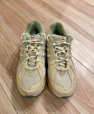 AURALEE × New Balance 1906R "Beige"