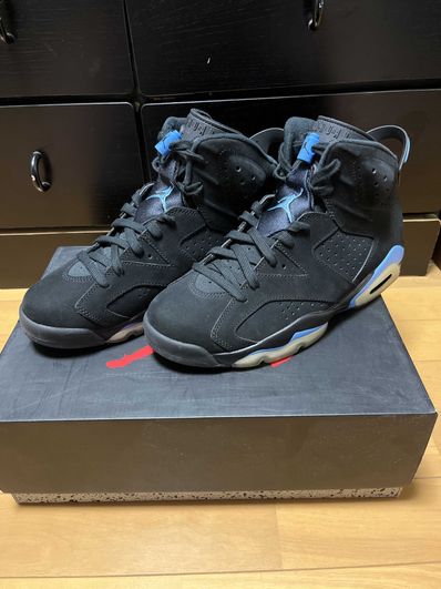 NIKE AIR JORDAN 6 RETRO "UNC"