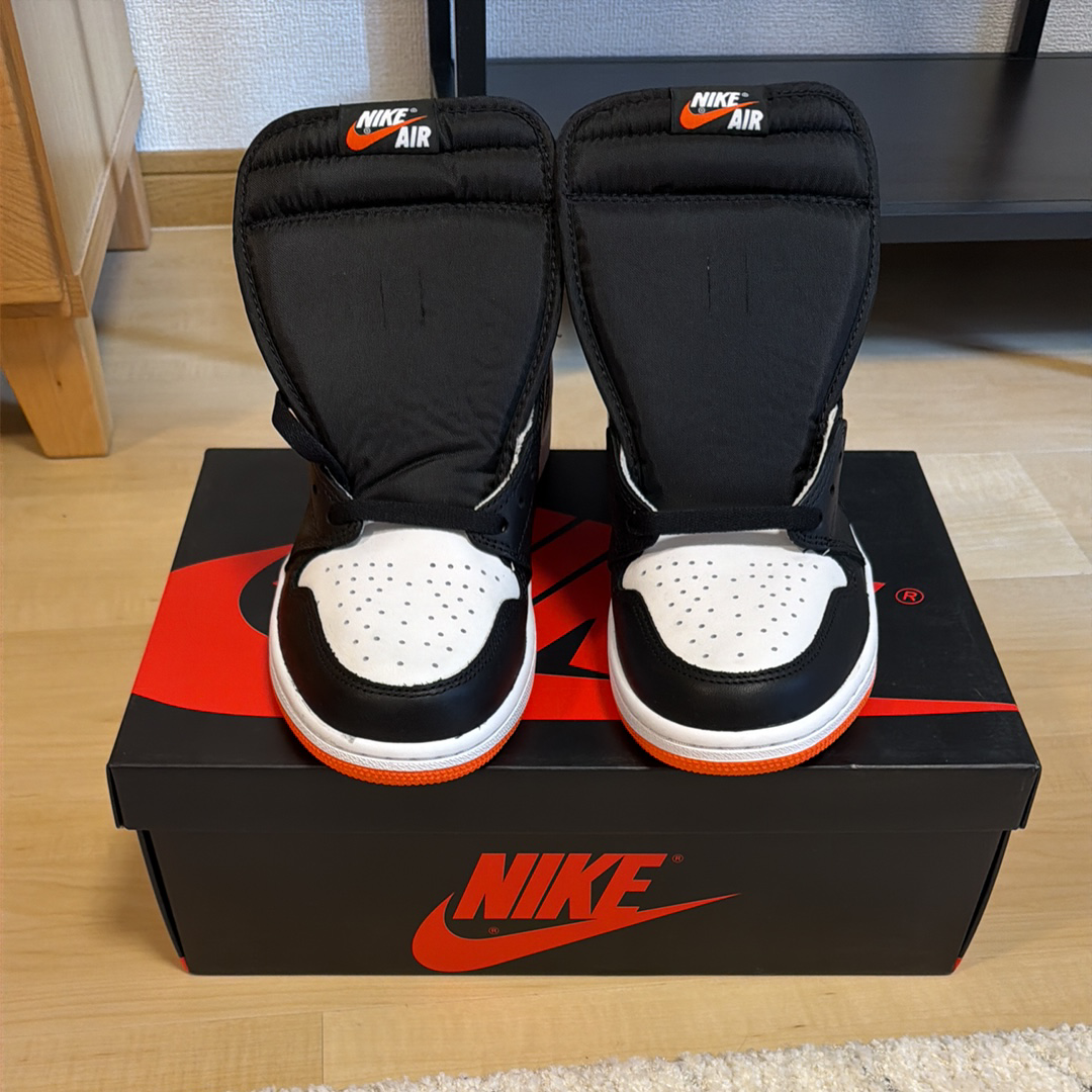 Nike Air Jordan 1 Retro High OG "Electro Orange"