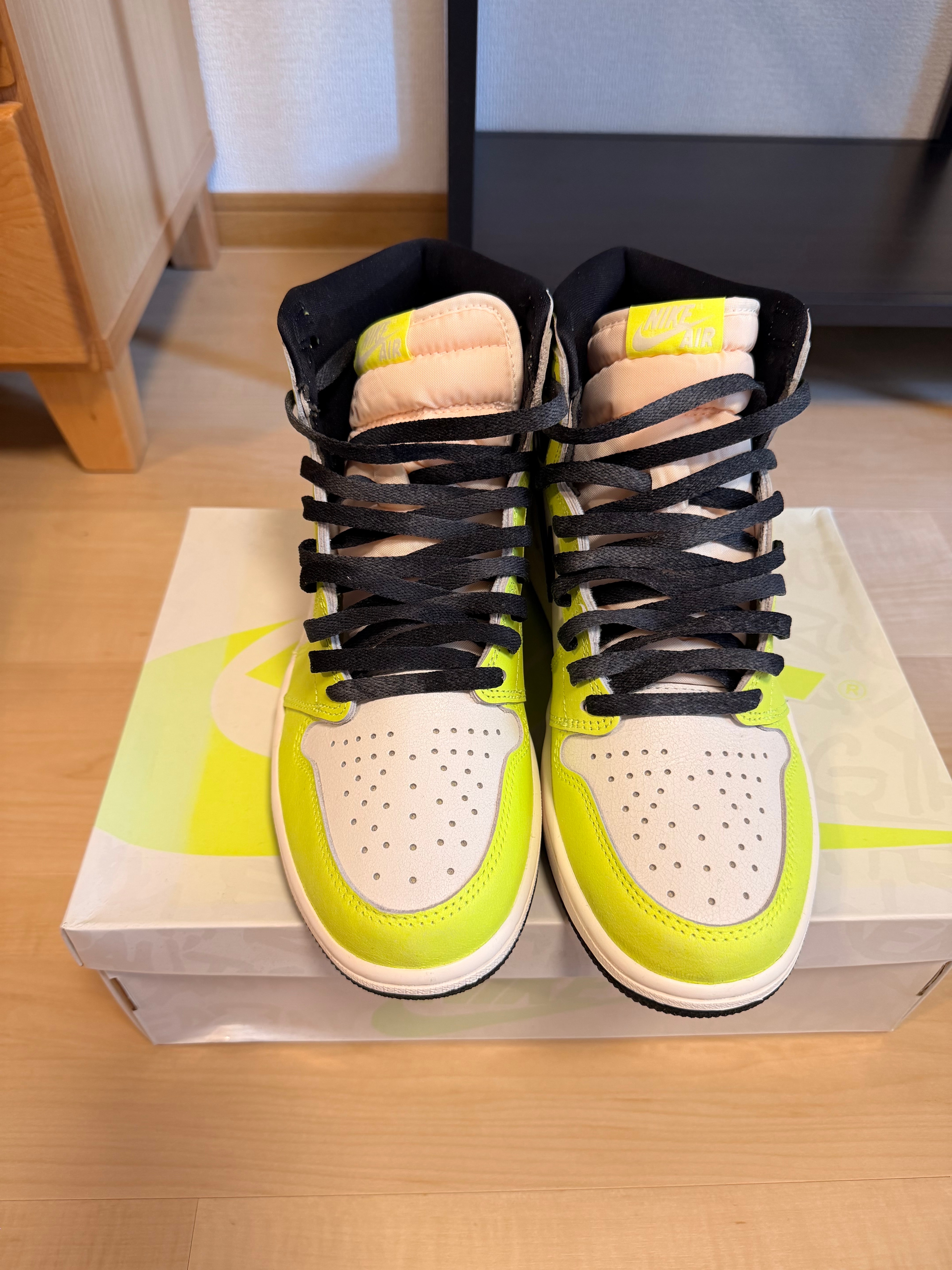 Nike Air Jordan 1 High OG "Volt/Visionaire"